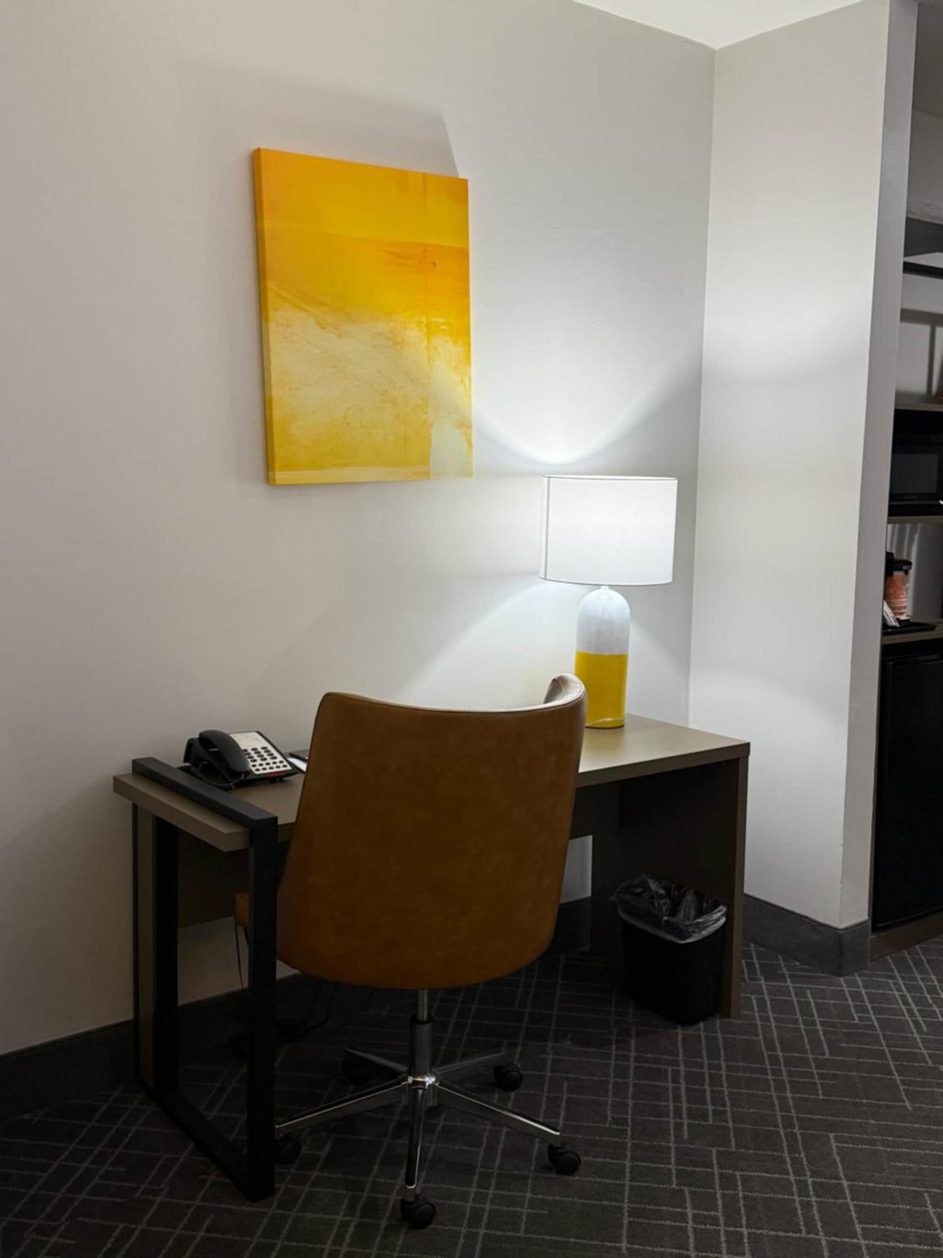 Comfort Inn & Suites Love Field-Dallas Market Center