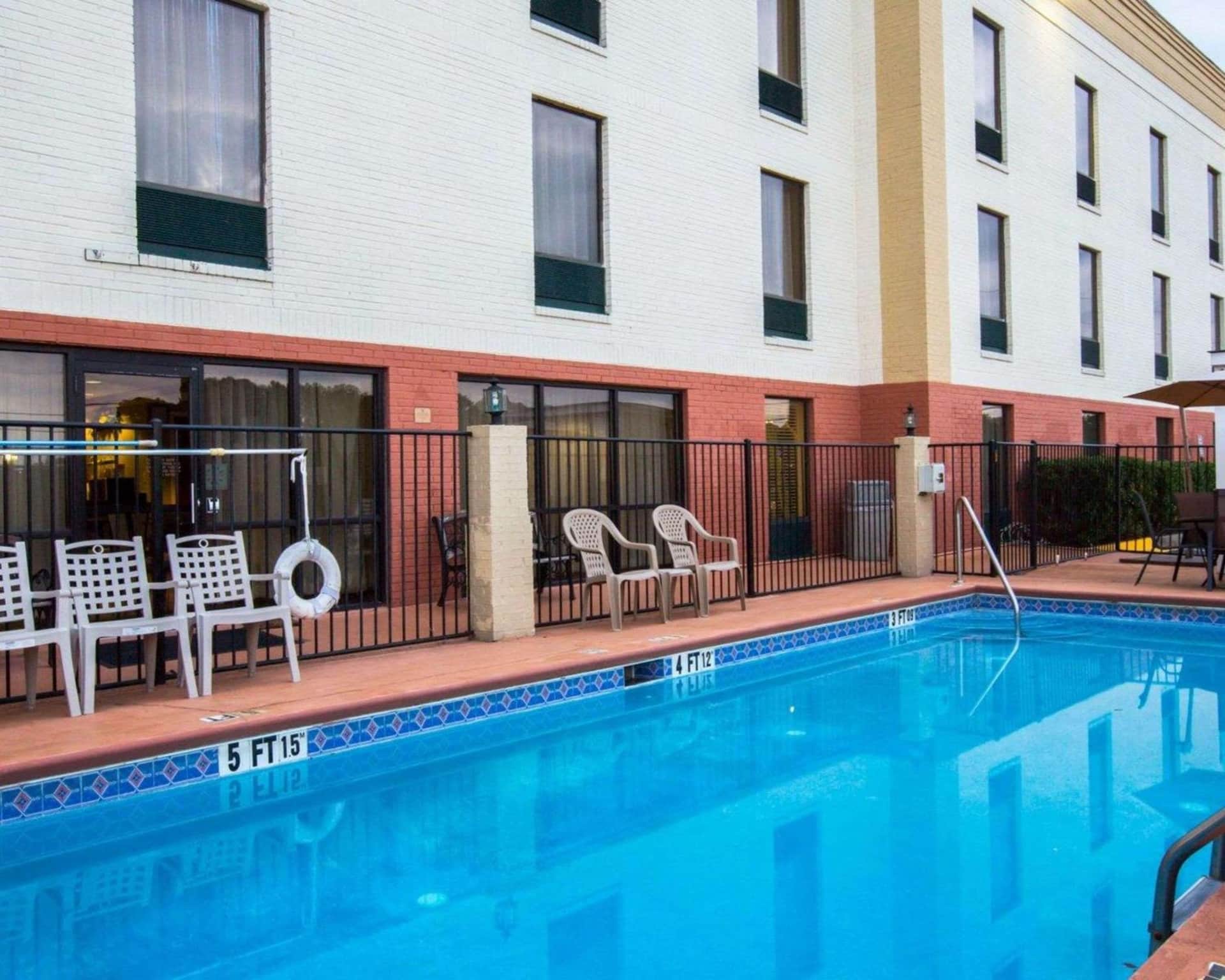 Comfort Suites Cumming-Atlanta near Northside Hospital Forsyth