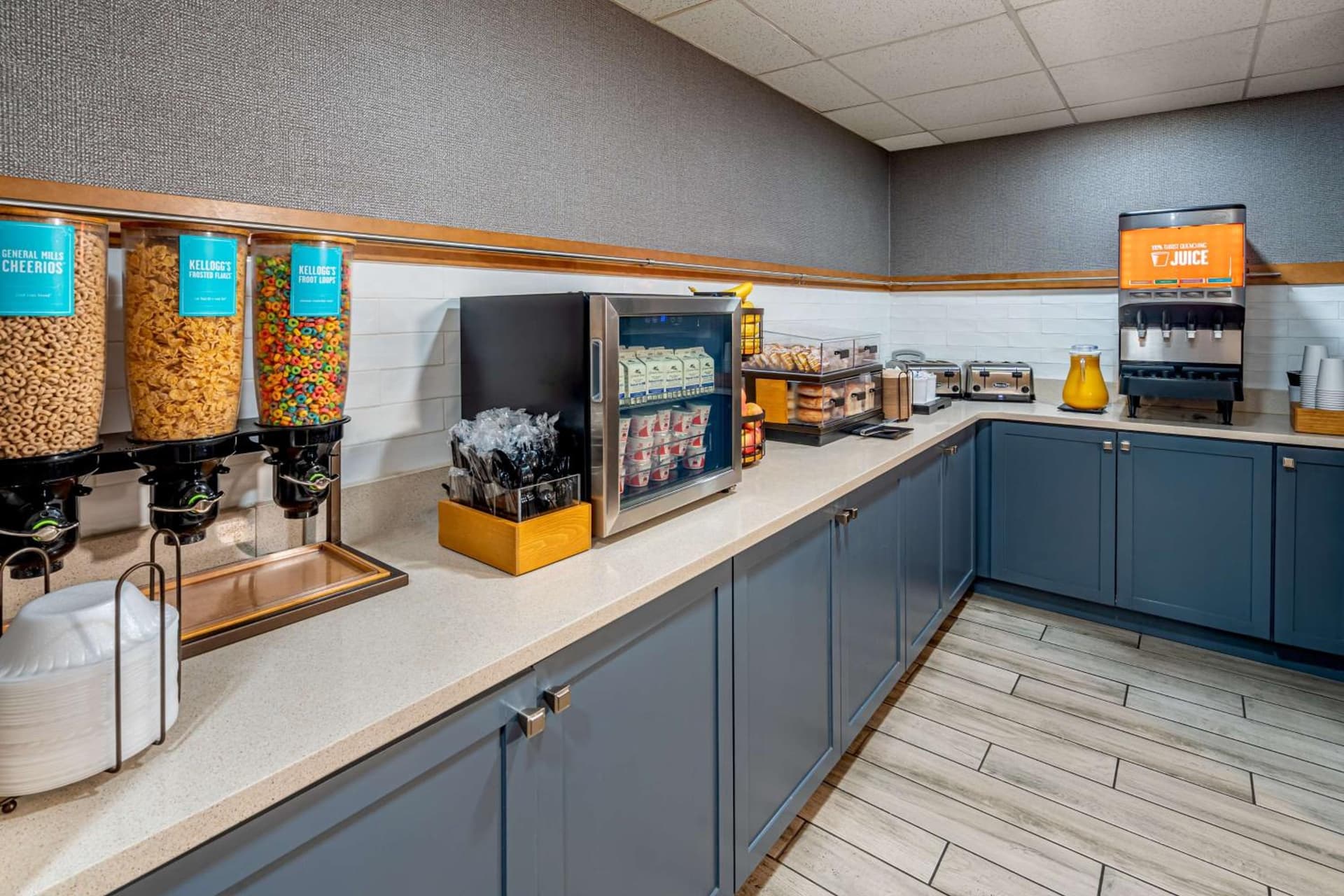 Hampton Inn & Suites Nashville Vanderbilt Elliston Place