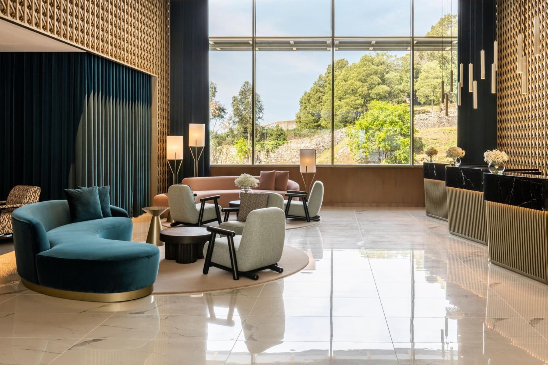 Renaissance Porto Lapa Hotel
