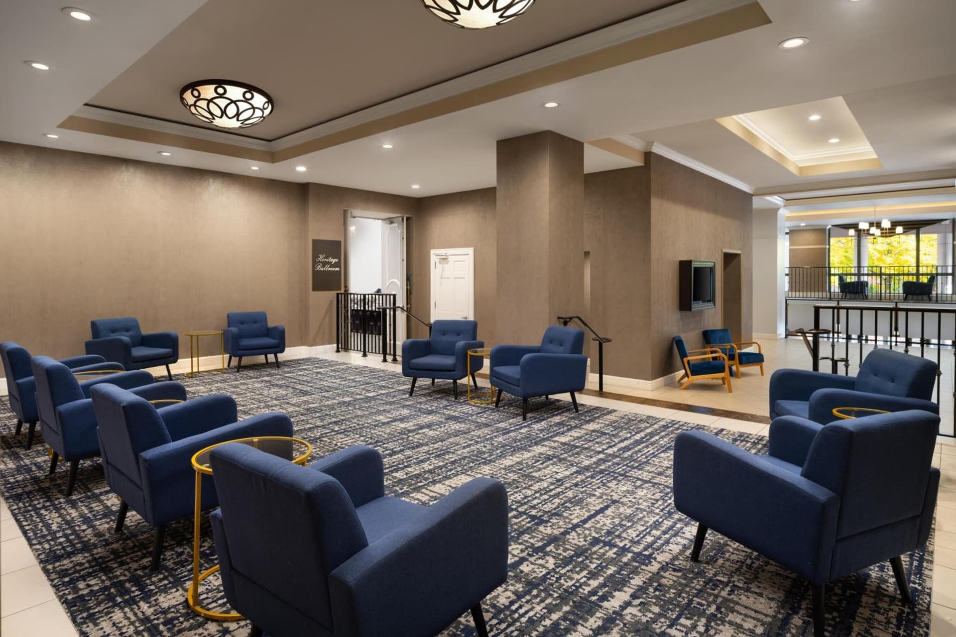 Hilton Orrington/Evanston