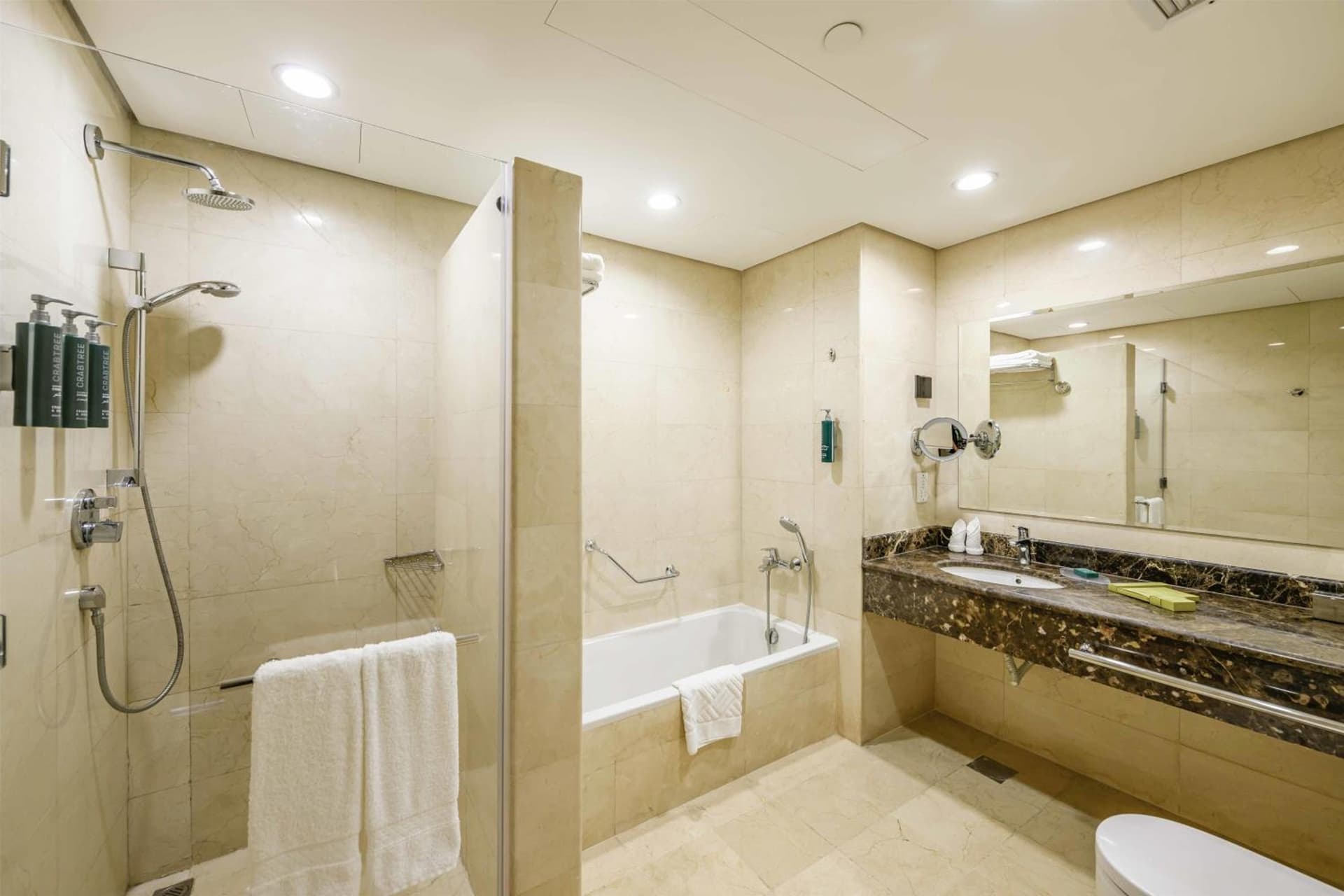 DoubleTree by Hilton Jeddah Al Andalus Mall