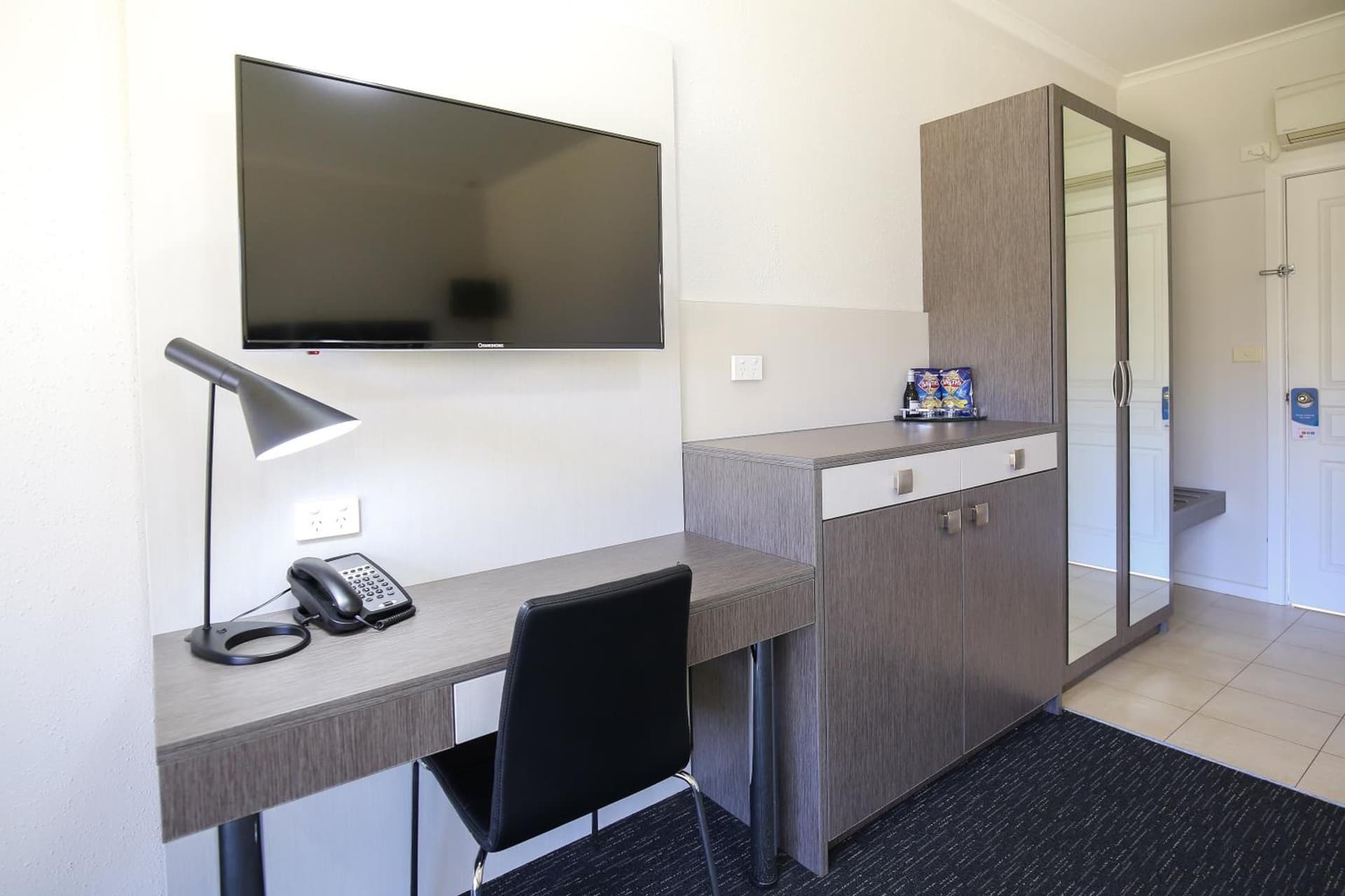 Comfort Inn Deakin Palms