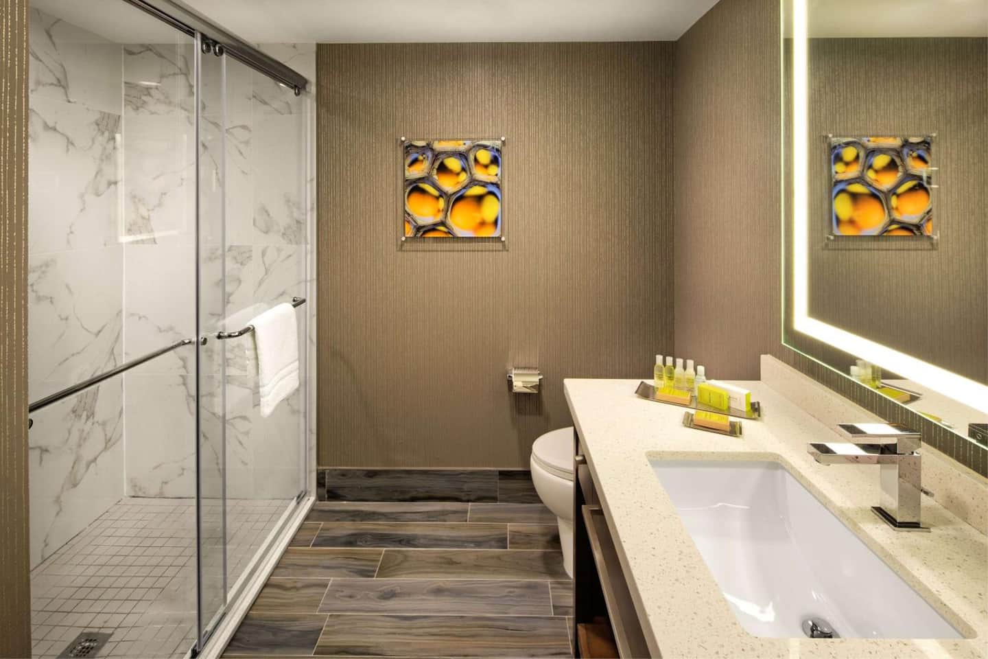 DoubleTree by Hilton Toronto Airport