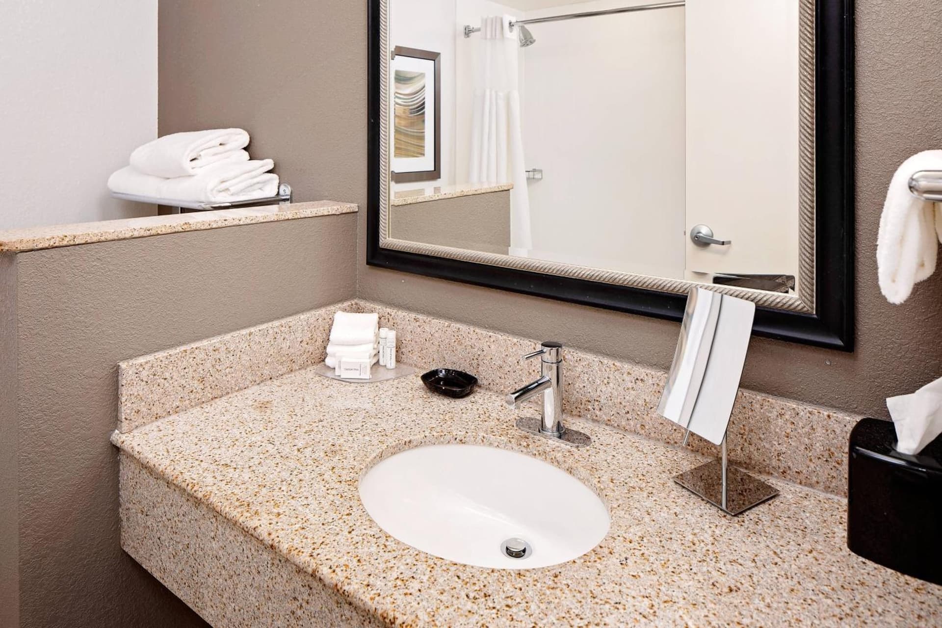 Courtyard by Marriott Pittsburgh West Homestead Waterfront