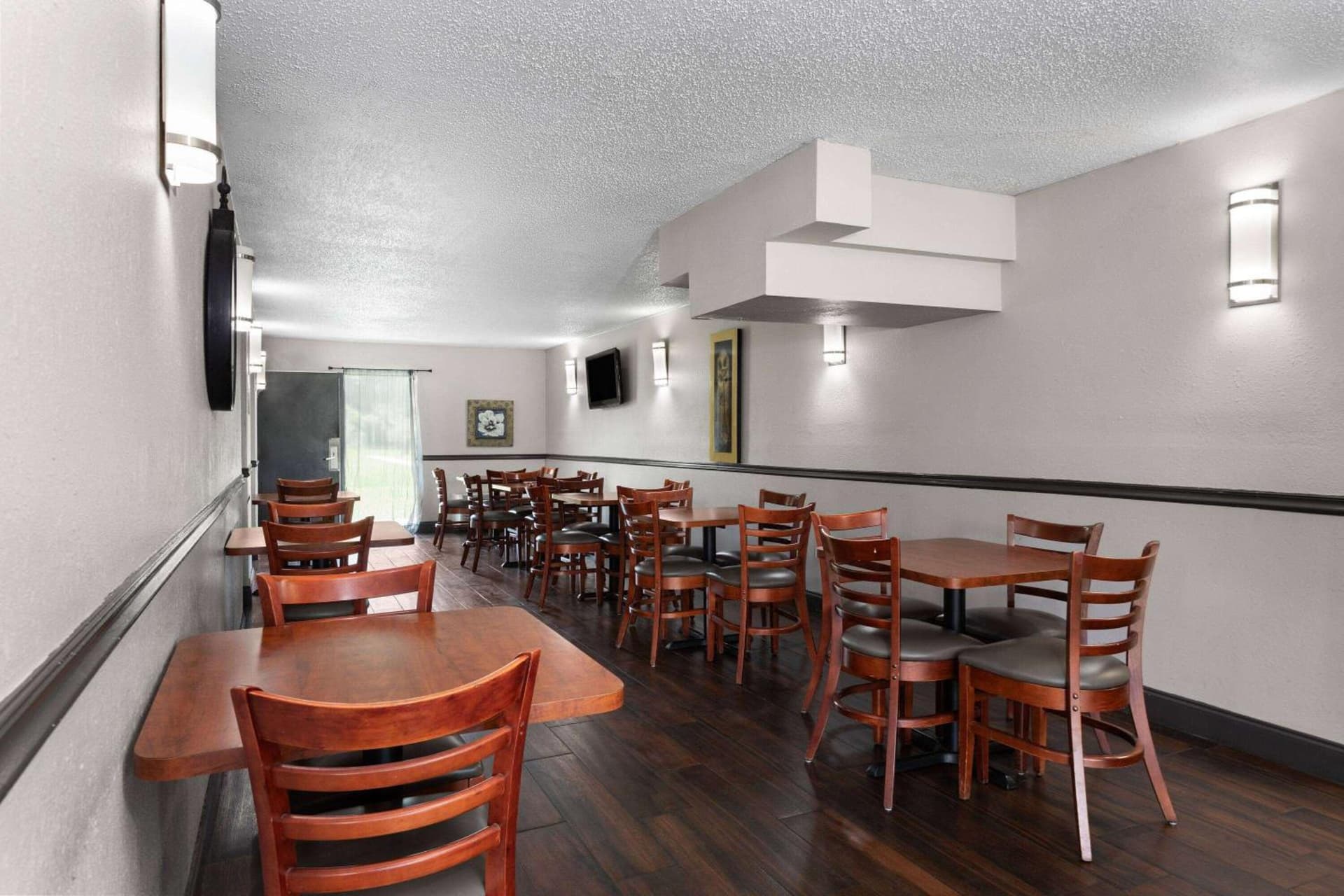 Days Inn by Wyndham Wildwood I-75