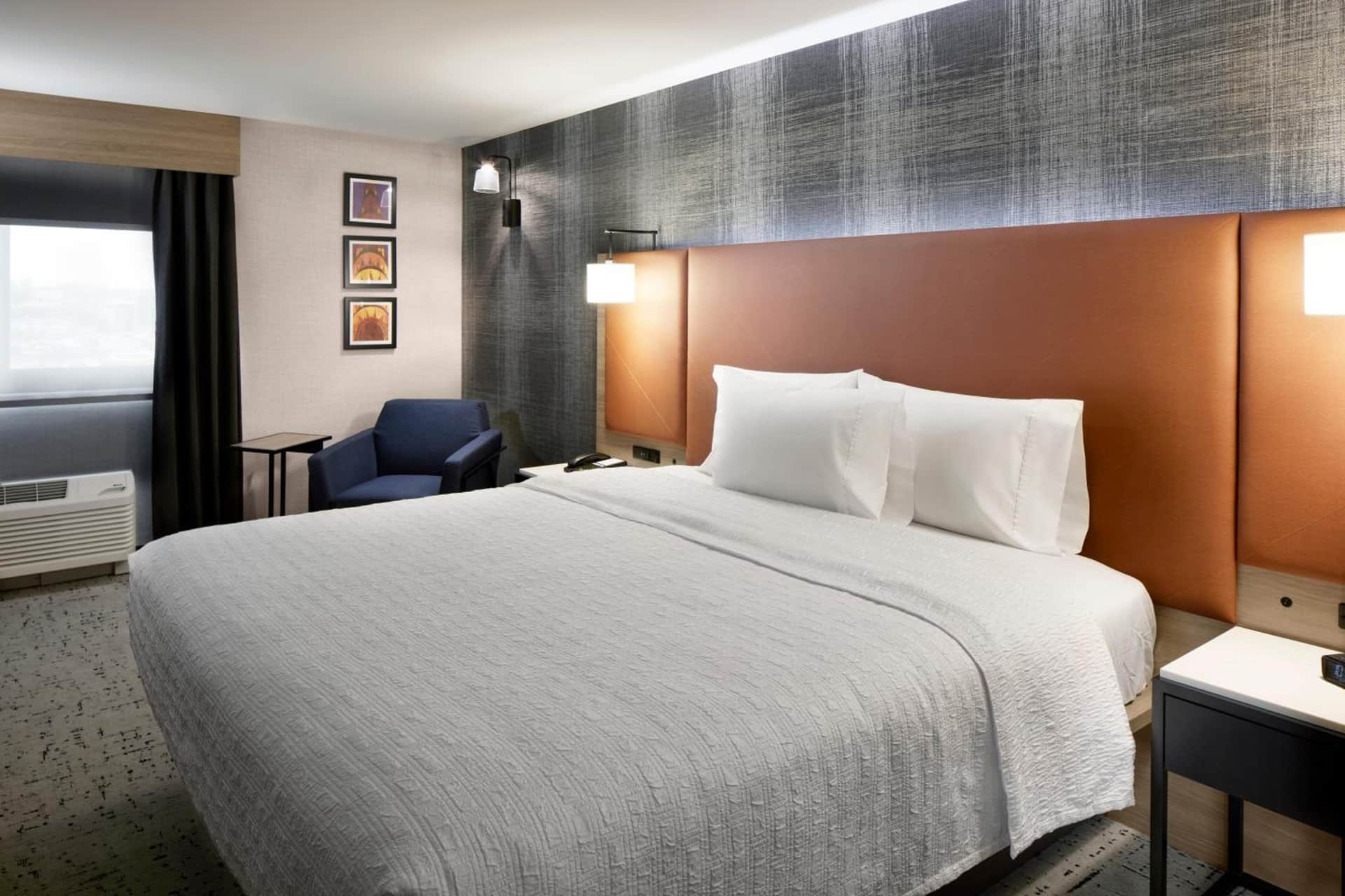 Hampton Inn by Hilton Newark Airport