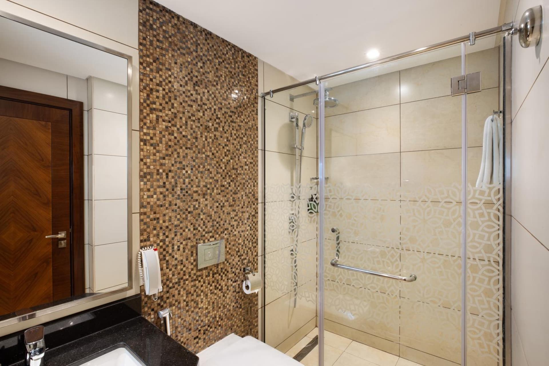 Royal Continental Suites Business Bay