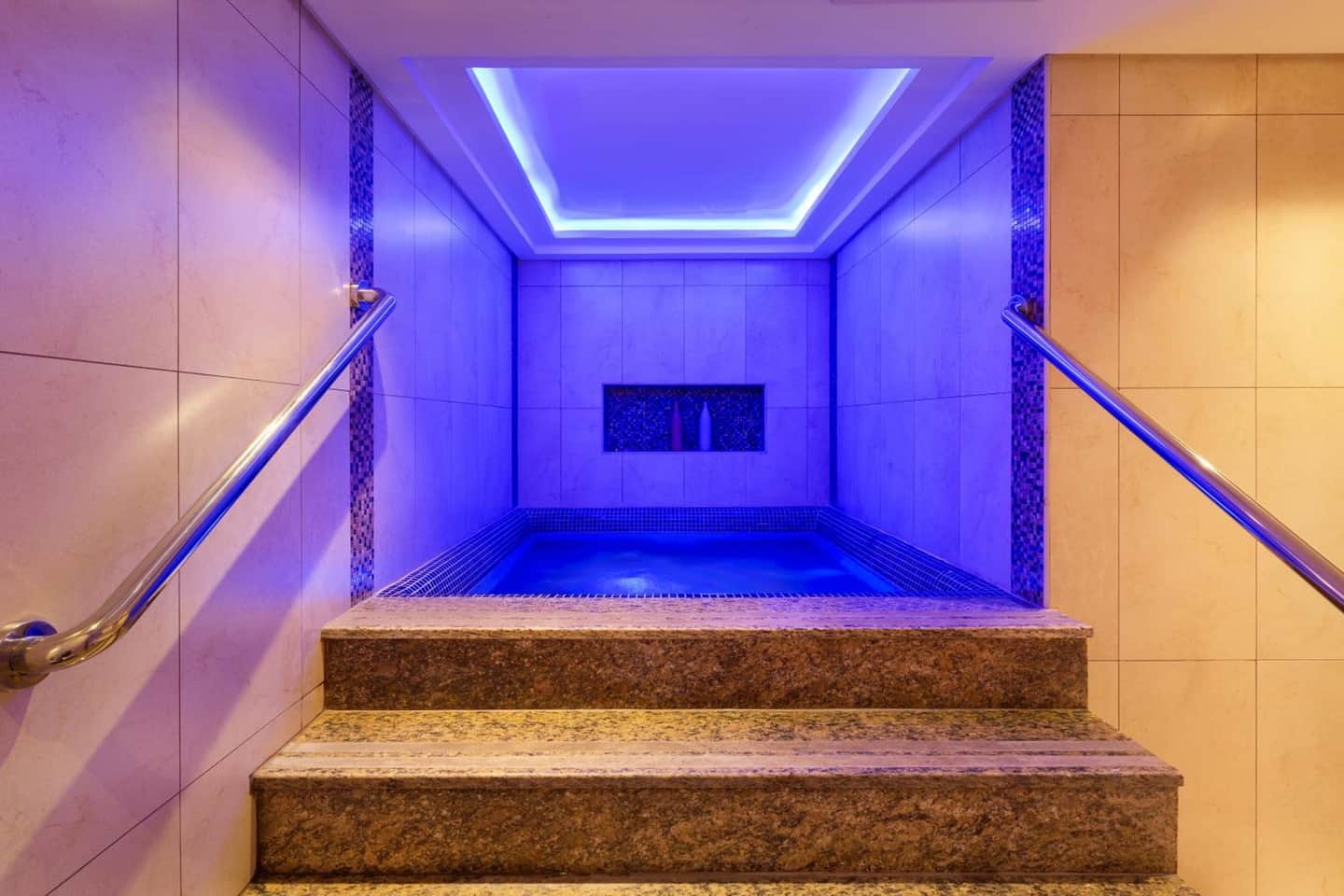 Royal Continental Suites Business Bay