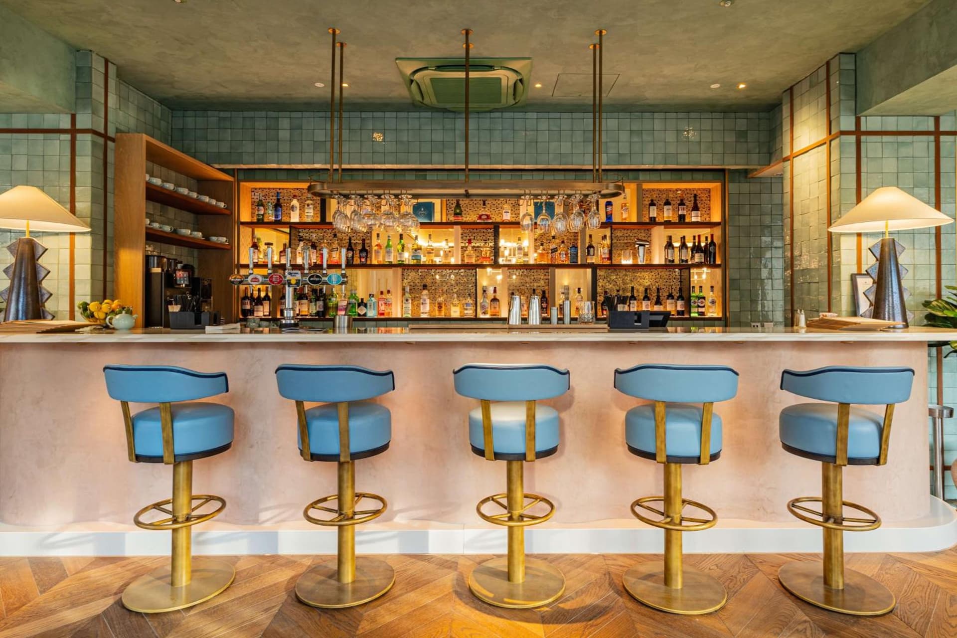 DoubleTree by Hilton London - Victoria