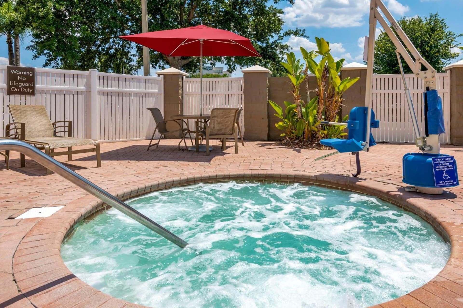 Comfort Suites Near Universal Orlando Resort