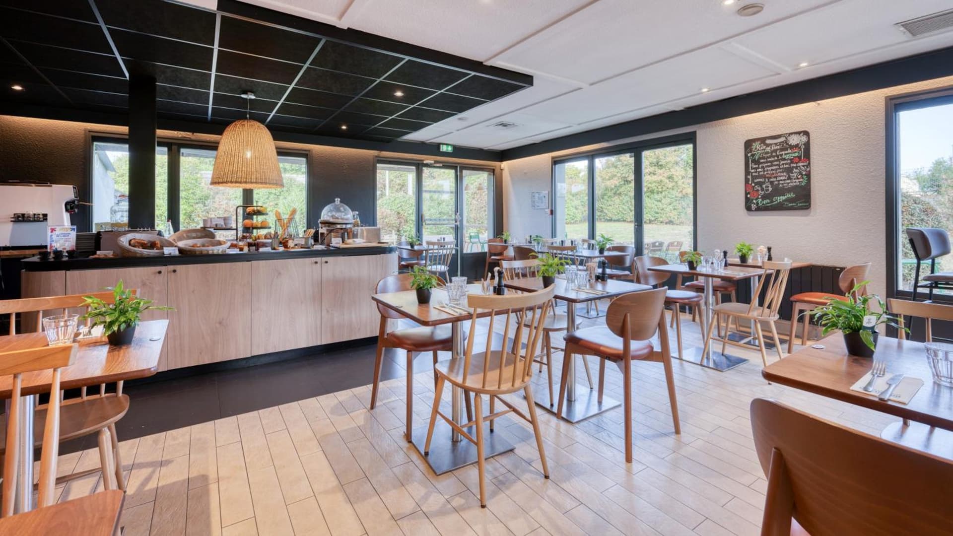 Campanile NATURE - Paris Ouest Gennevilliers Port