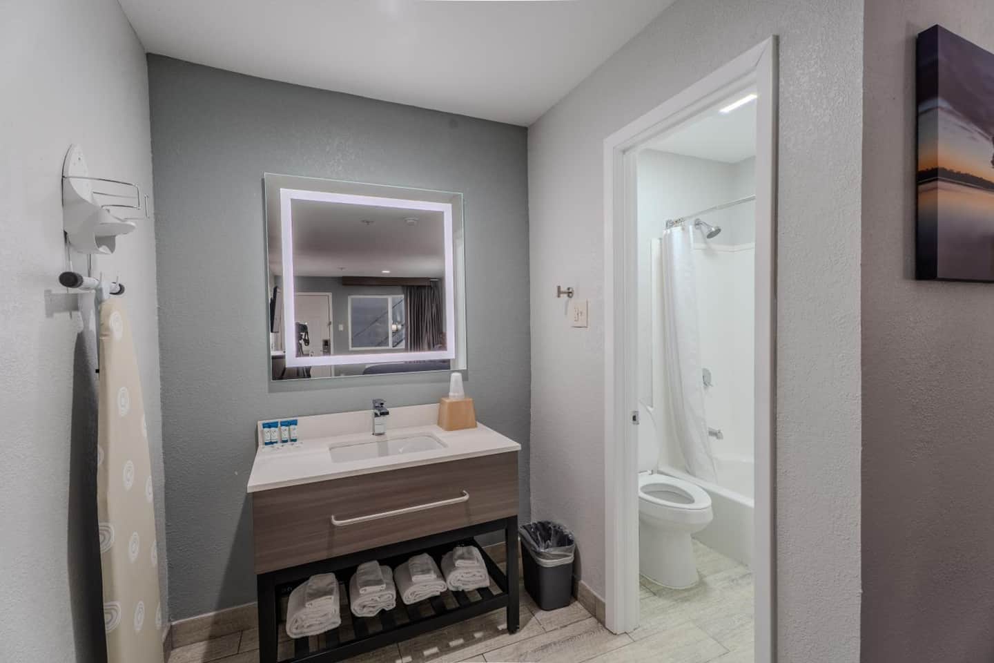 Executive Inn of Arlington, Near AT&T Stadium