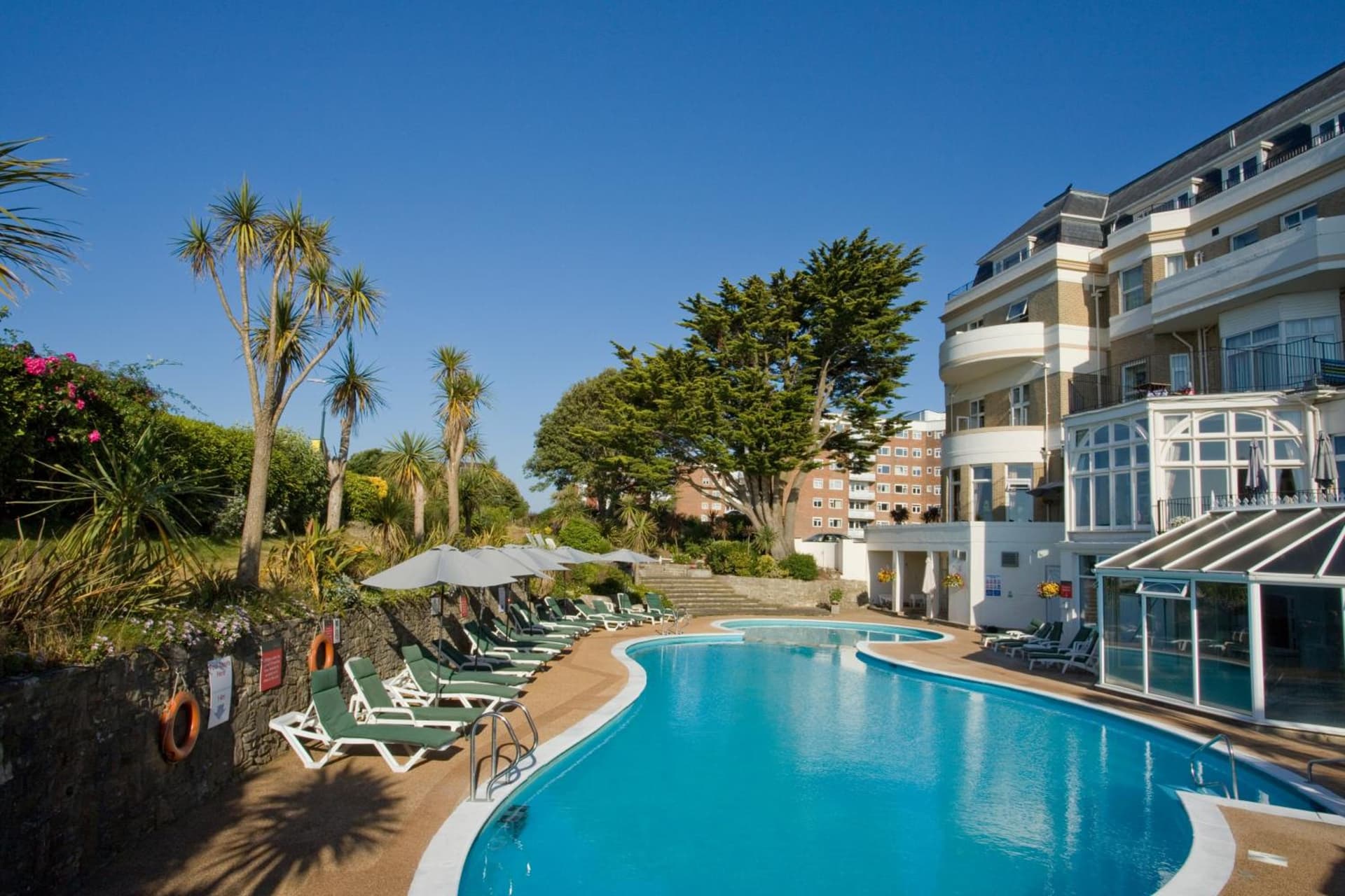 Bournemouth Carlton Hotel, By Belvilla