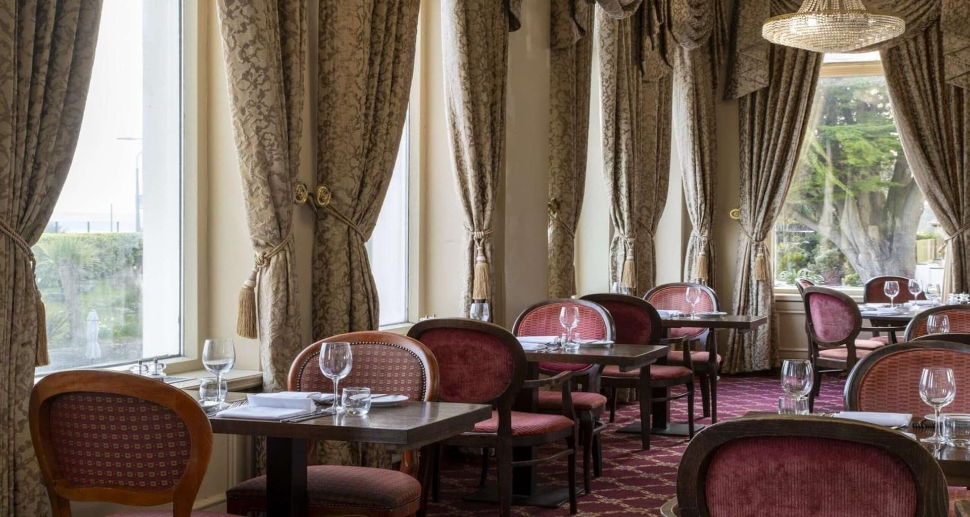 Bournemouth Carlton Hotel, By Belvilla