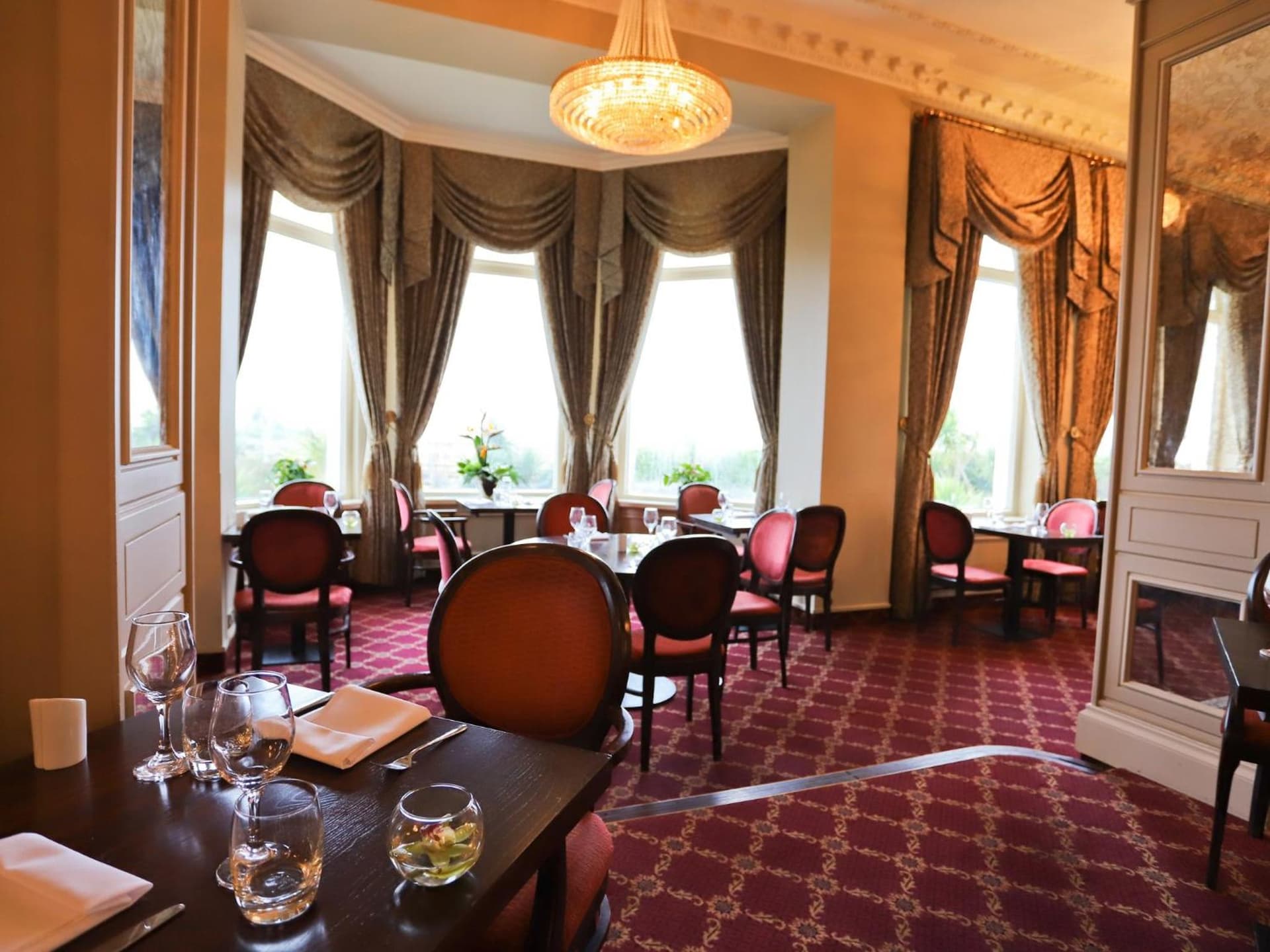 Bournemouth Carlton Hotel, By Belvilla