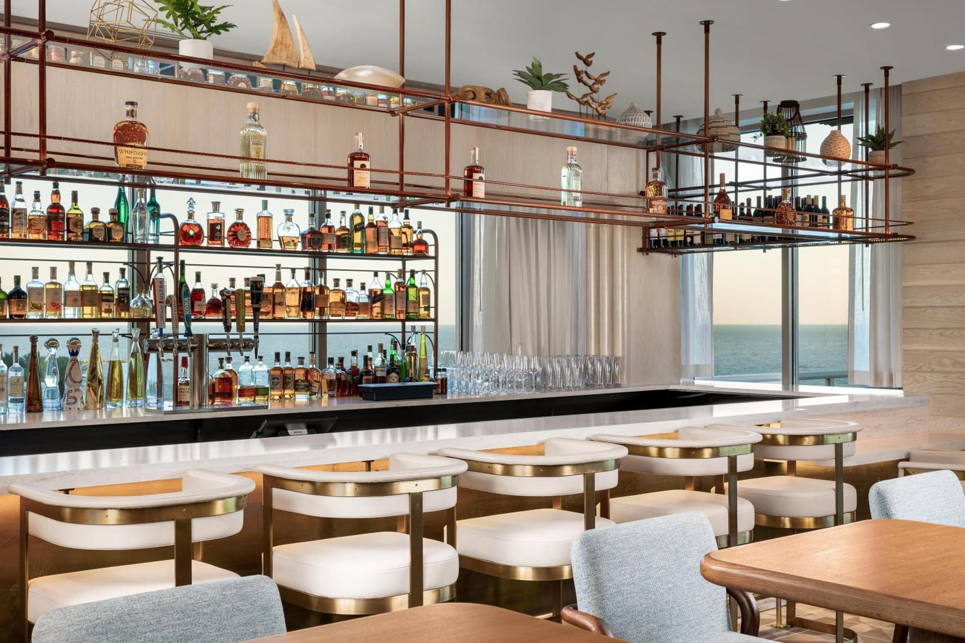 The Hiatus Clearwater Beach, Curio Collection by Hilton