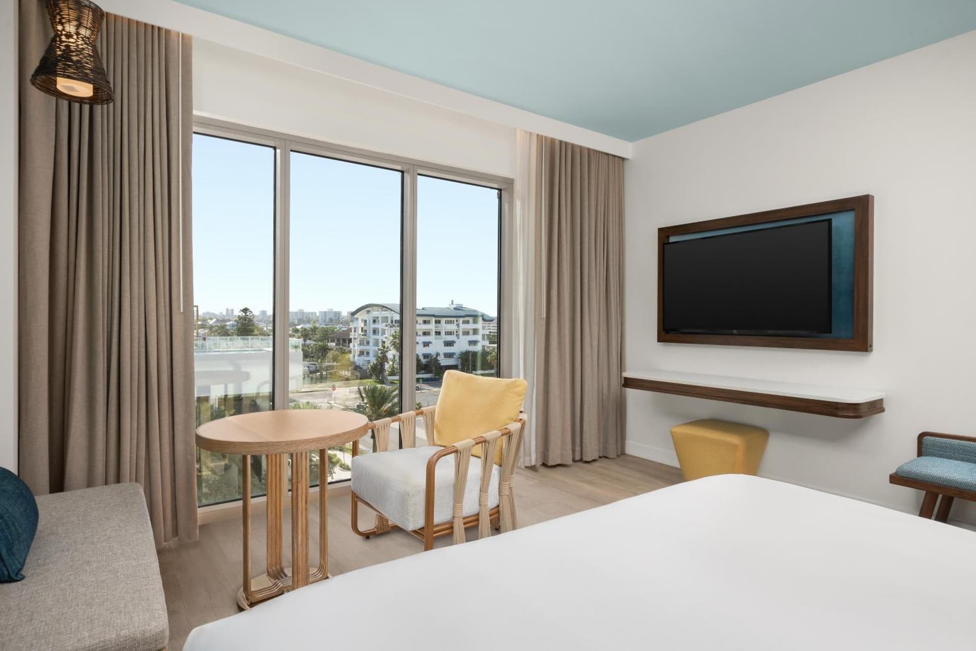 The Hiatus Clearwater Beach, Curio Collection by Hilton