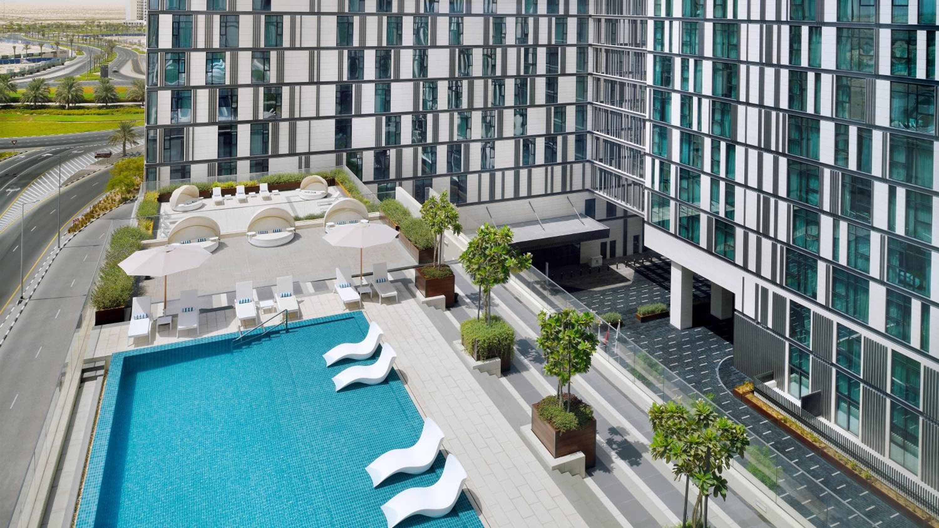 Holiday Inn Dubai Al-Maktoum Airport by IHG