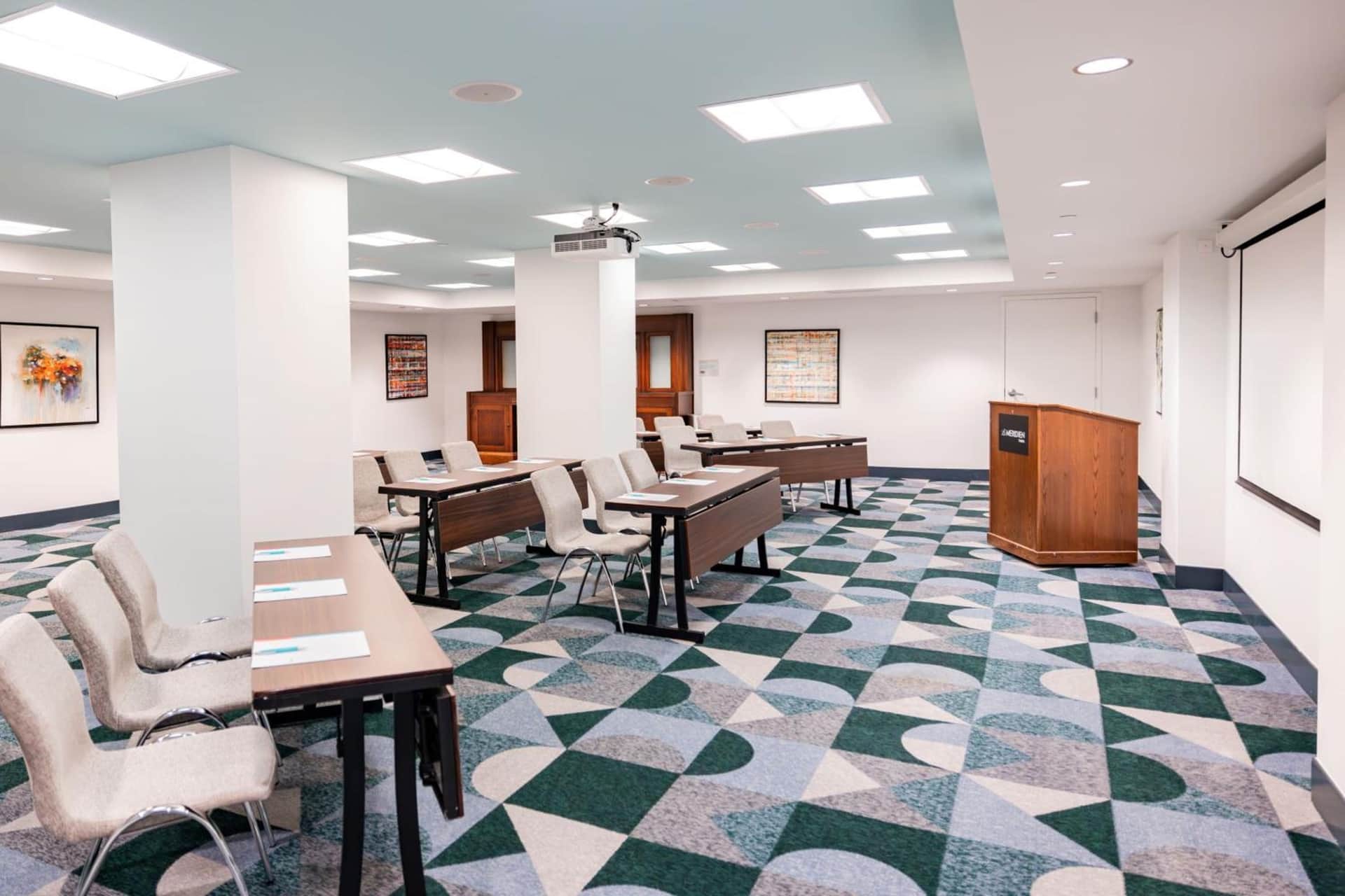 Le Meridien Tampa, The Courthouse