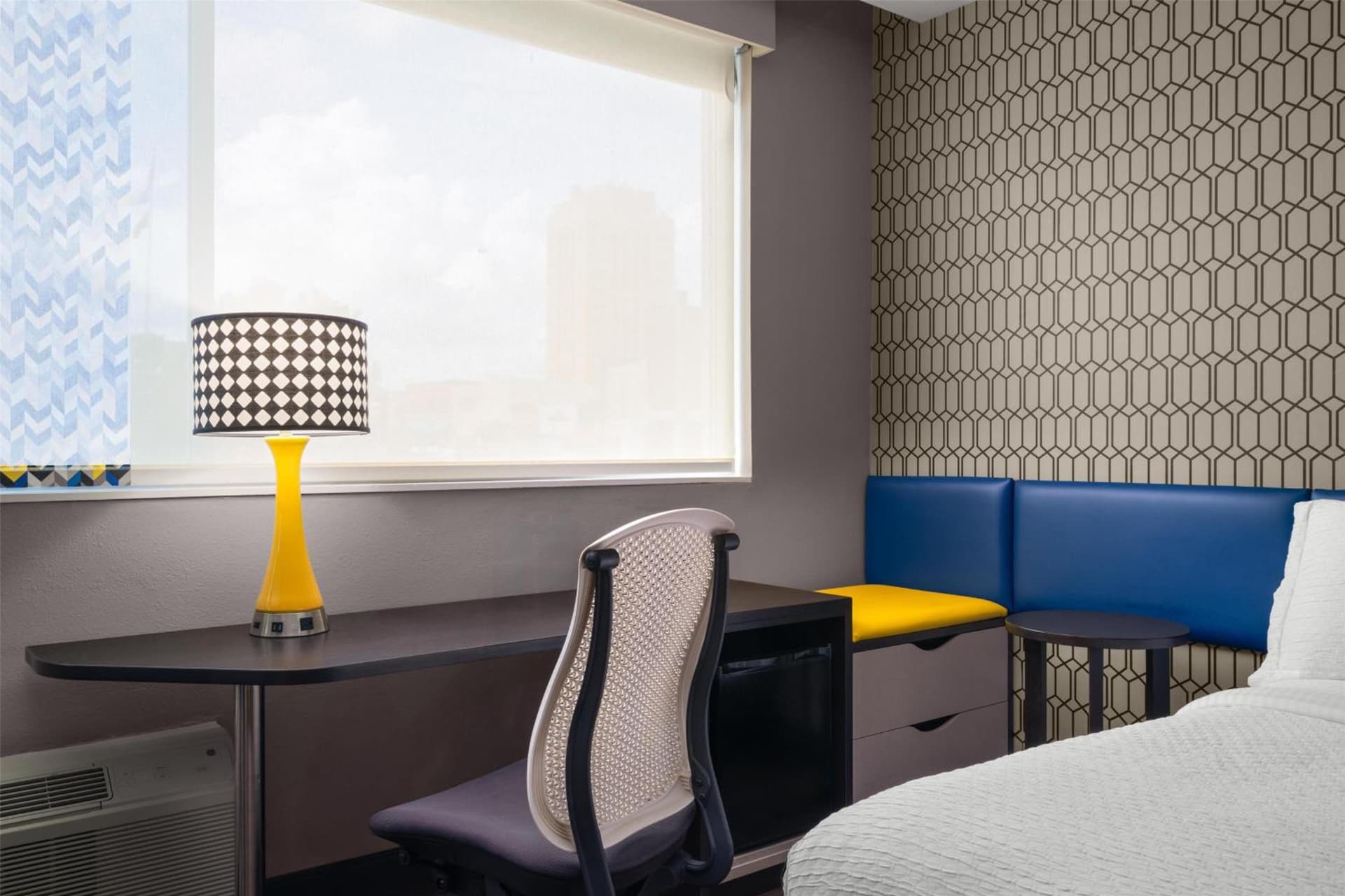 GLō Best Western Enid OK Downtown/Convention Center Hotel