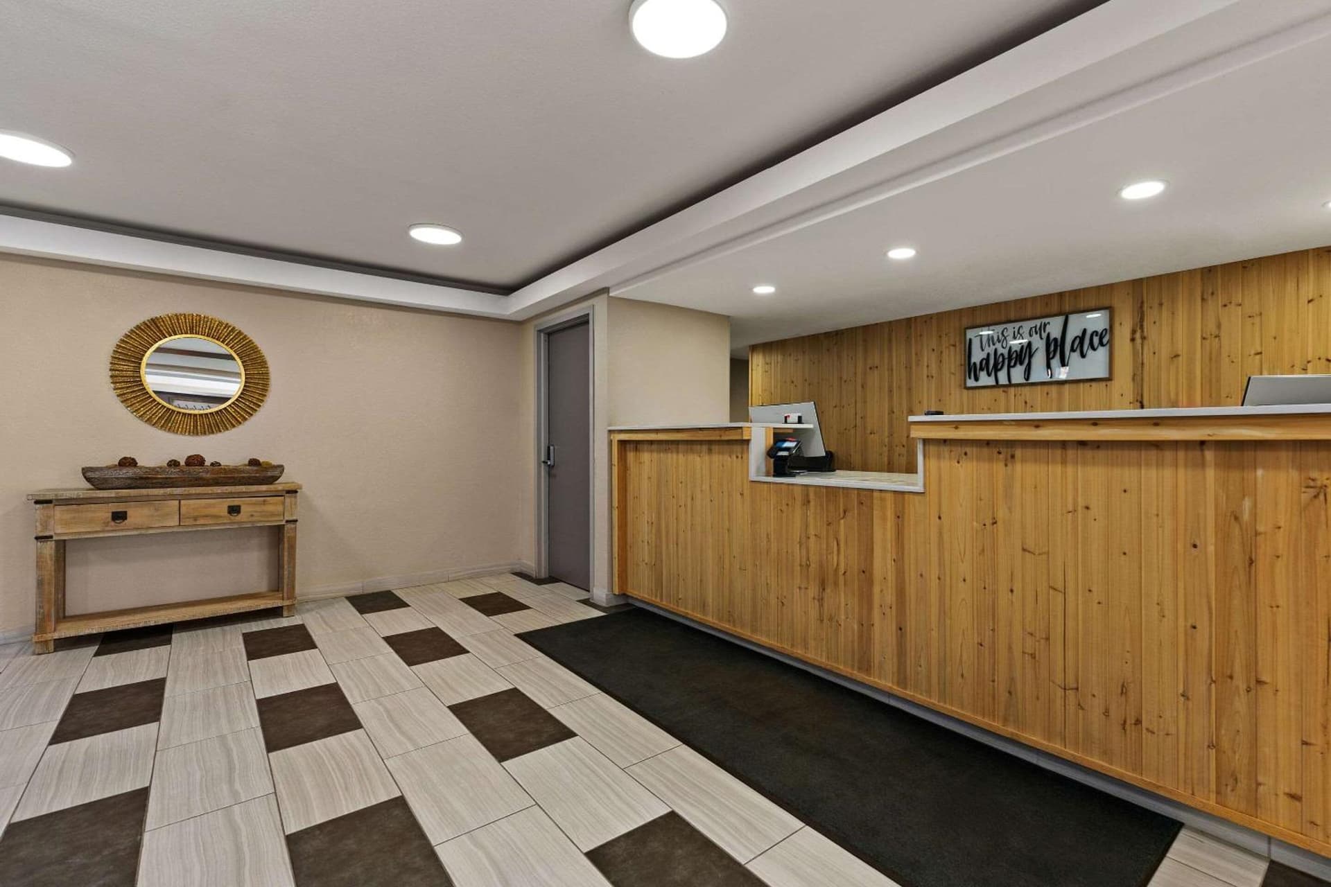 Econo Lodge Rockford Casino Area