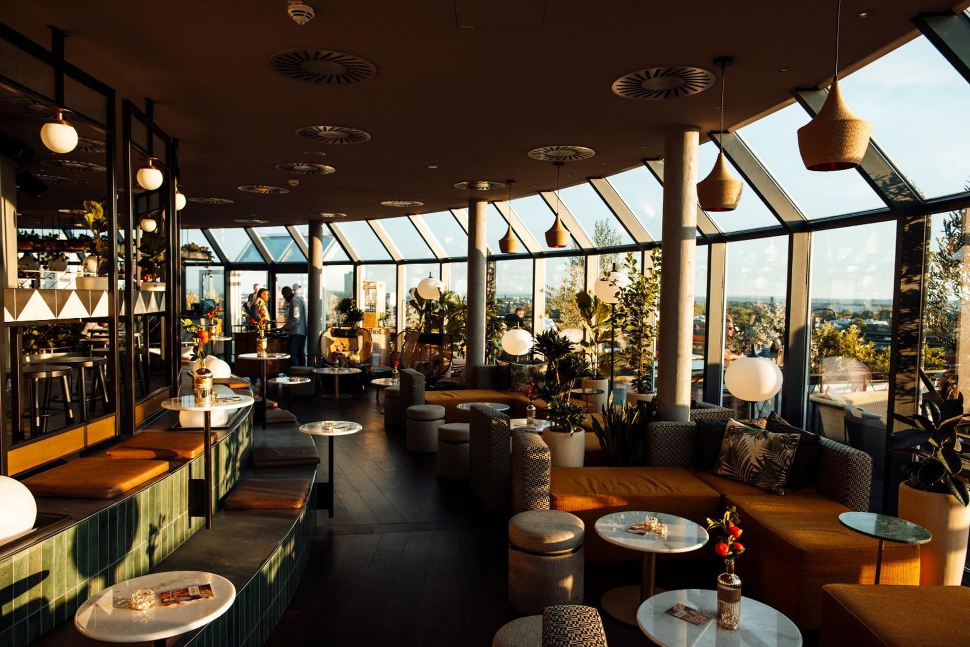 Wasserturm Hotel Cologne, Curio Collection by Hilton