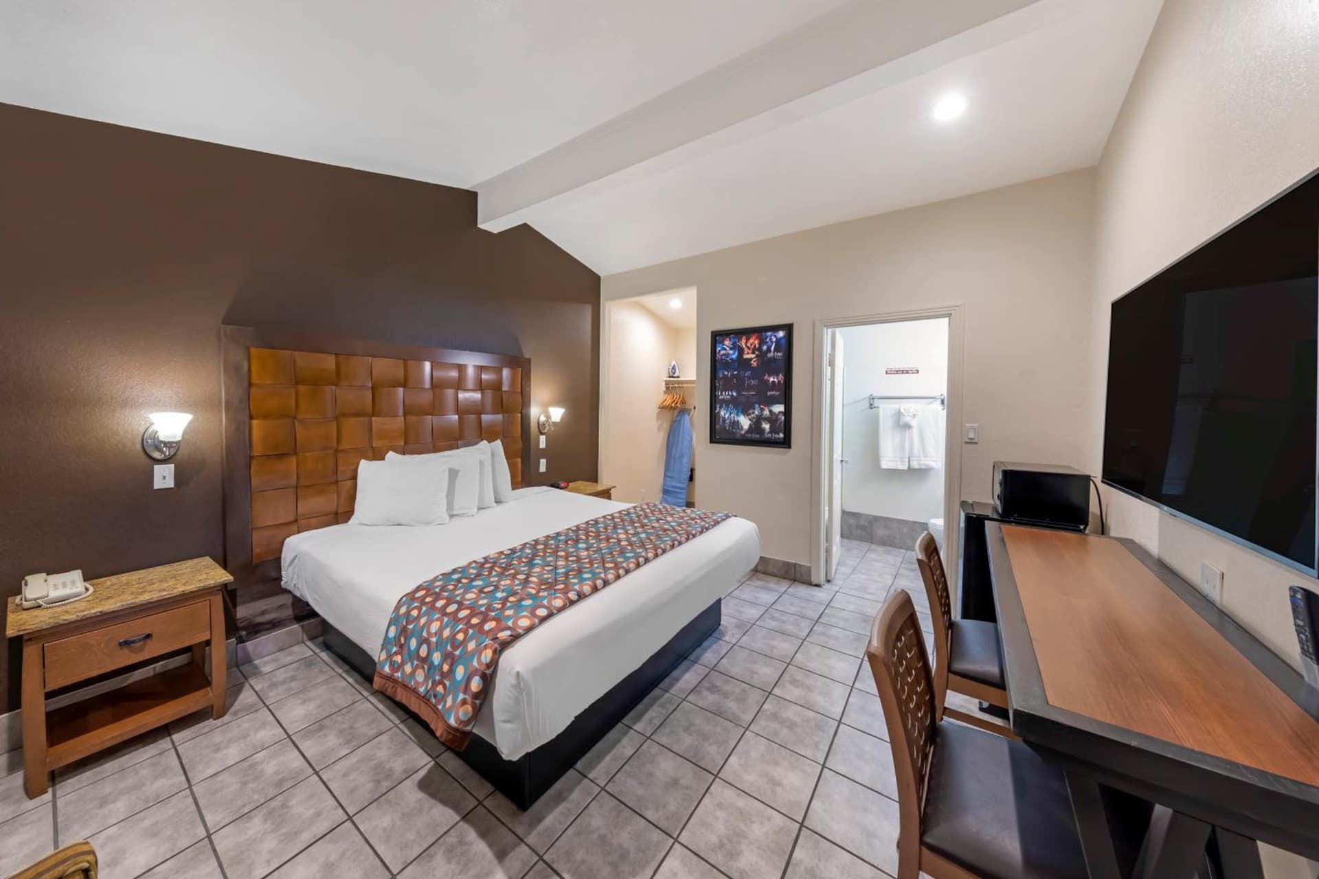 Anaheim Discovery Inn & Suites At The Park