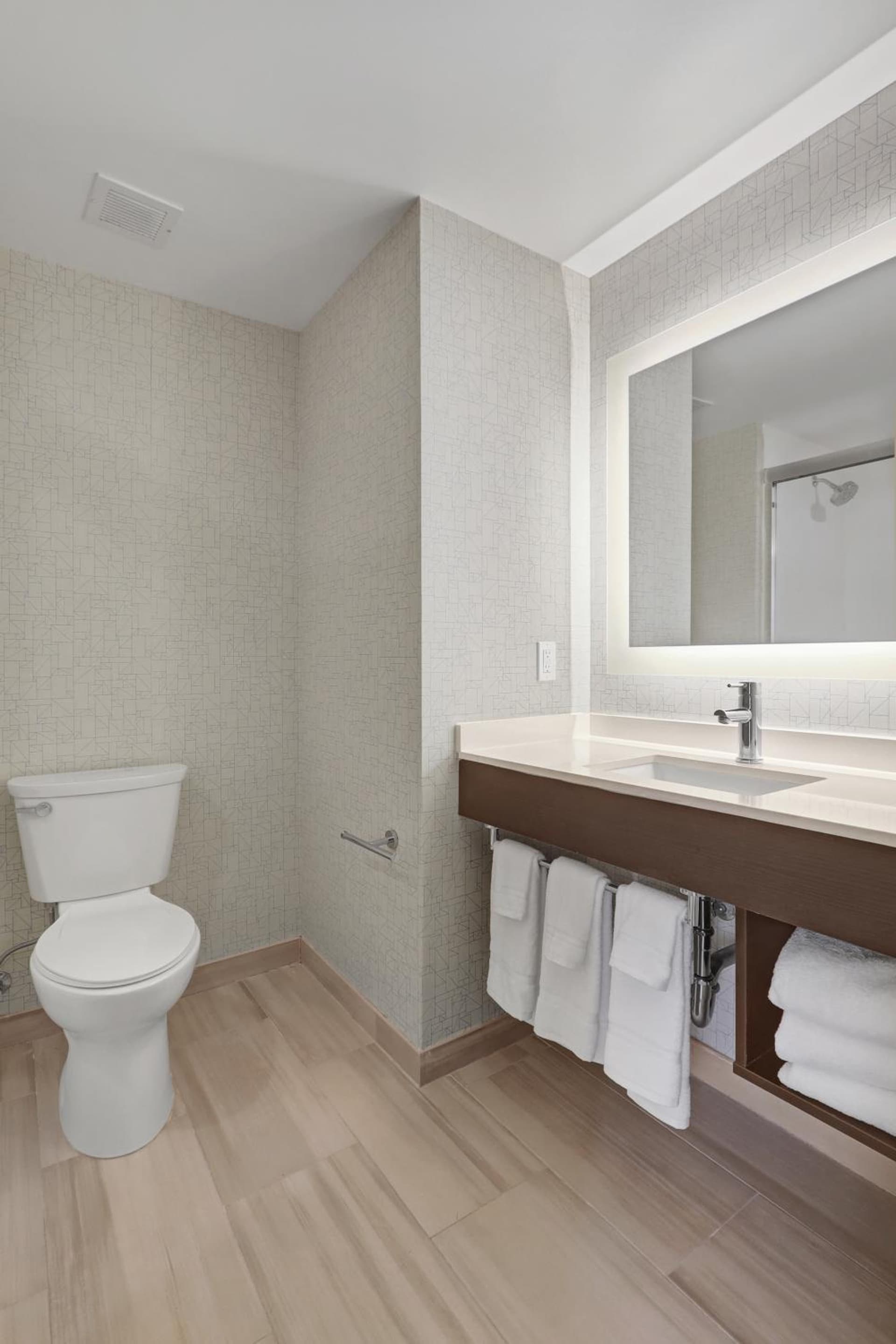 Hotel 1200