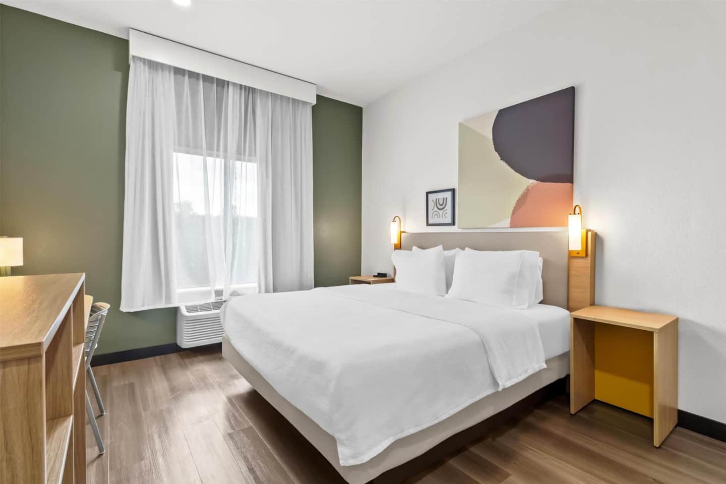 Spark by Hilton Houston Hobby Airport