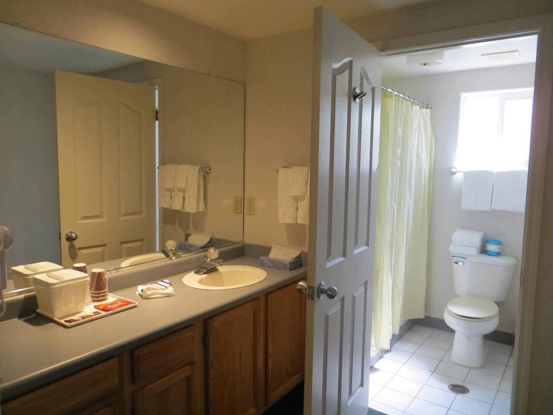 Garden Inn and Suites Fresno