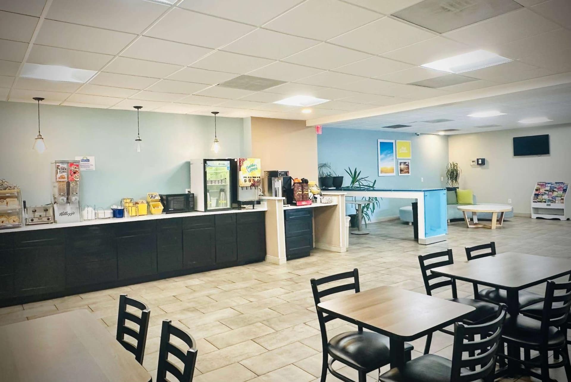 Days Inn Alexandria by Wyndham
