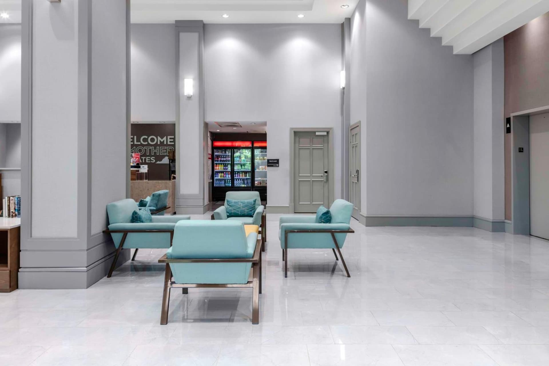 Hampton Inn & Suites Arlington Crystal City DCA