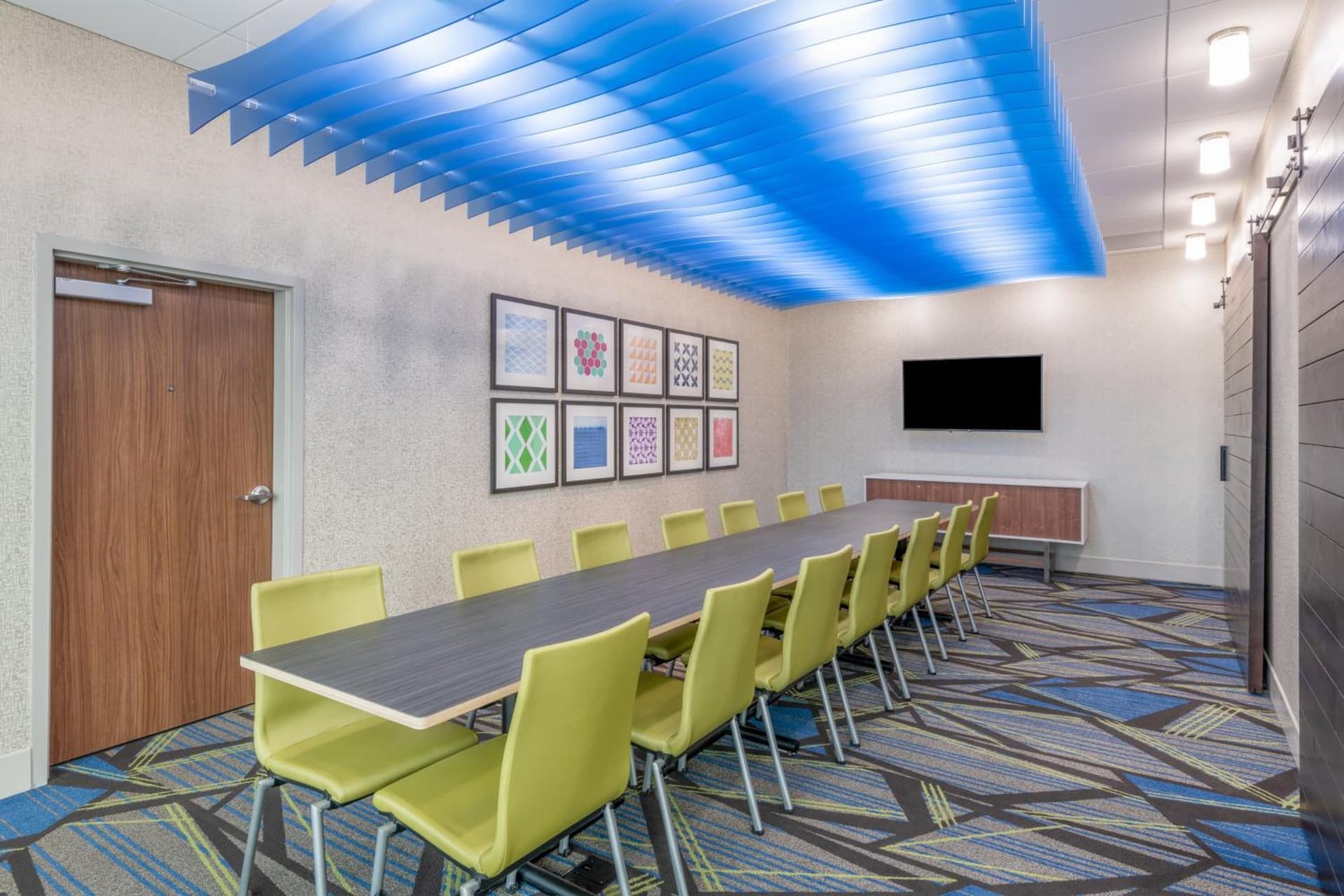 Holiday Inn Express & Suites - Phoenix - Airport North