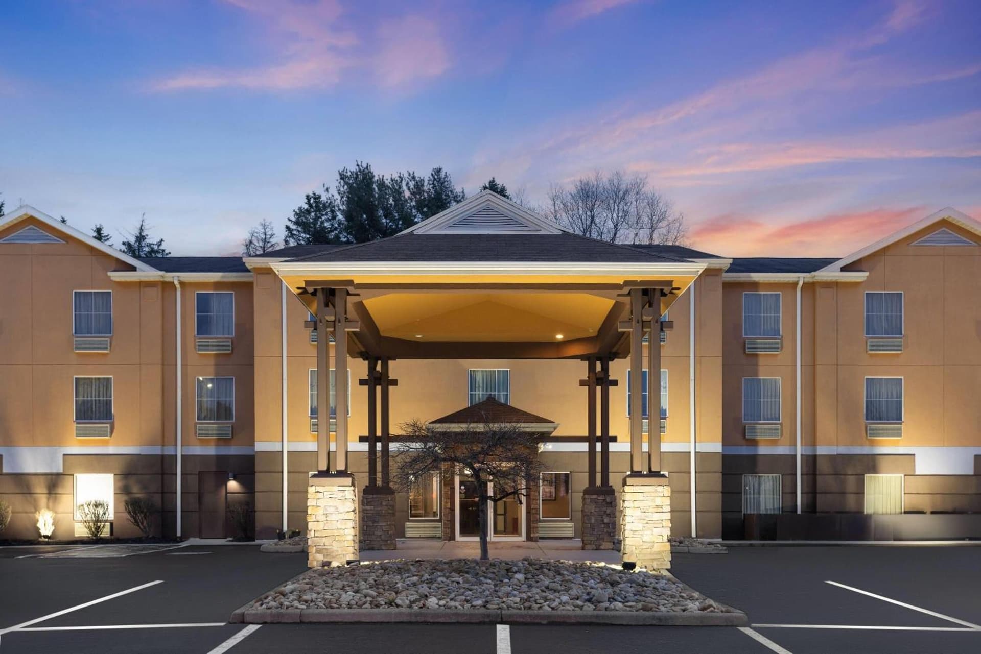 Super 8 by Wyndham Mars/Cranberry/Pittsburgh Area