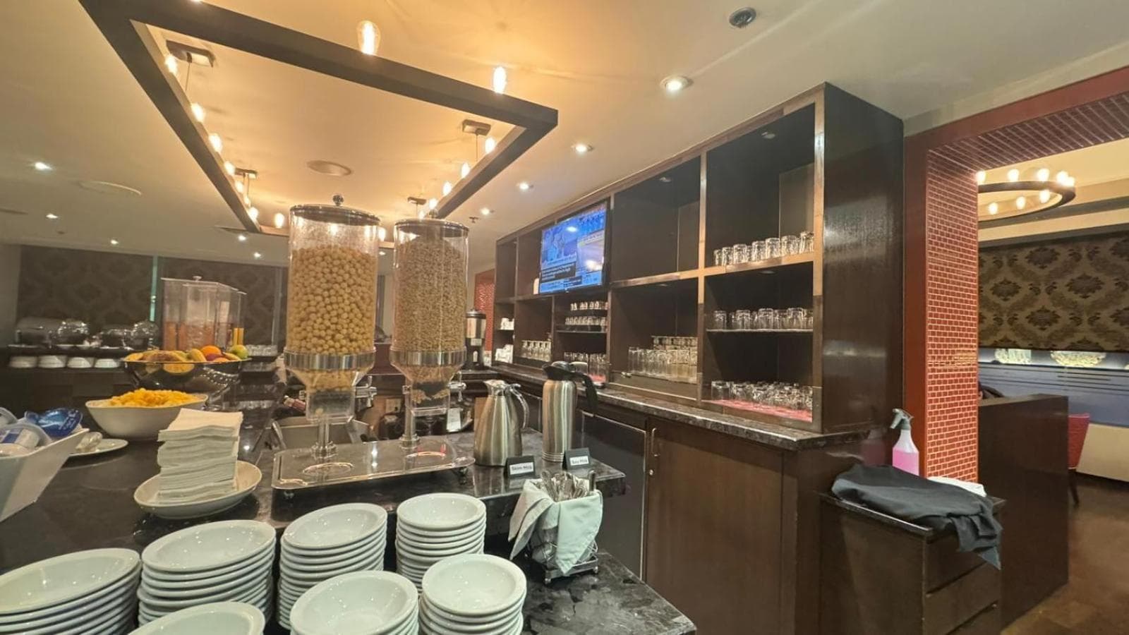 Cambridge Suites Toronto