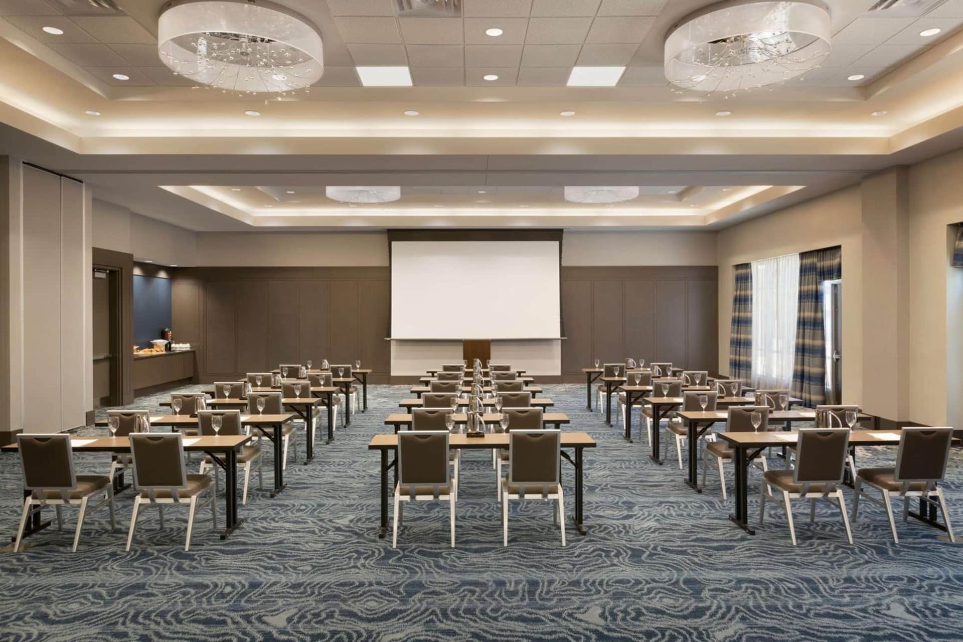 Embassy Suites by Hilton The Woodlands at Hughes Landing