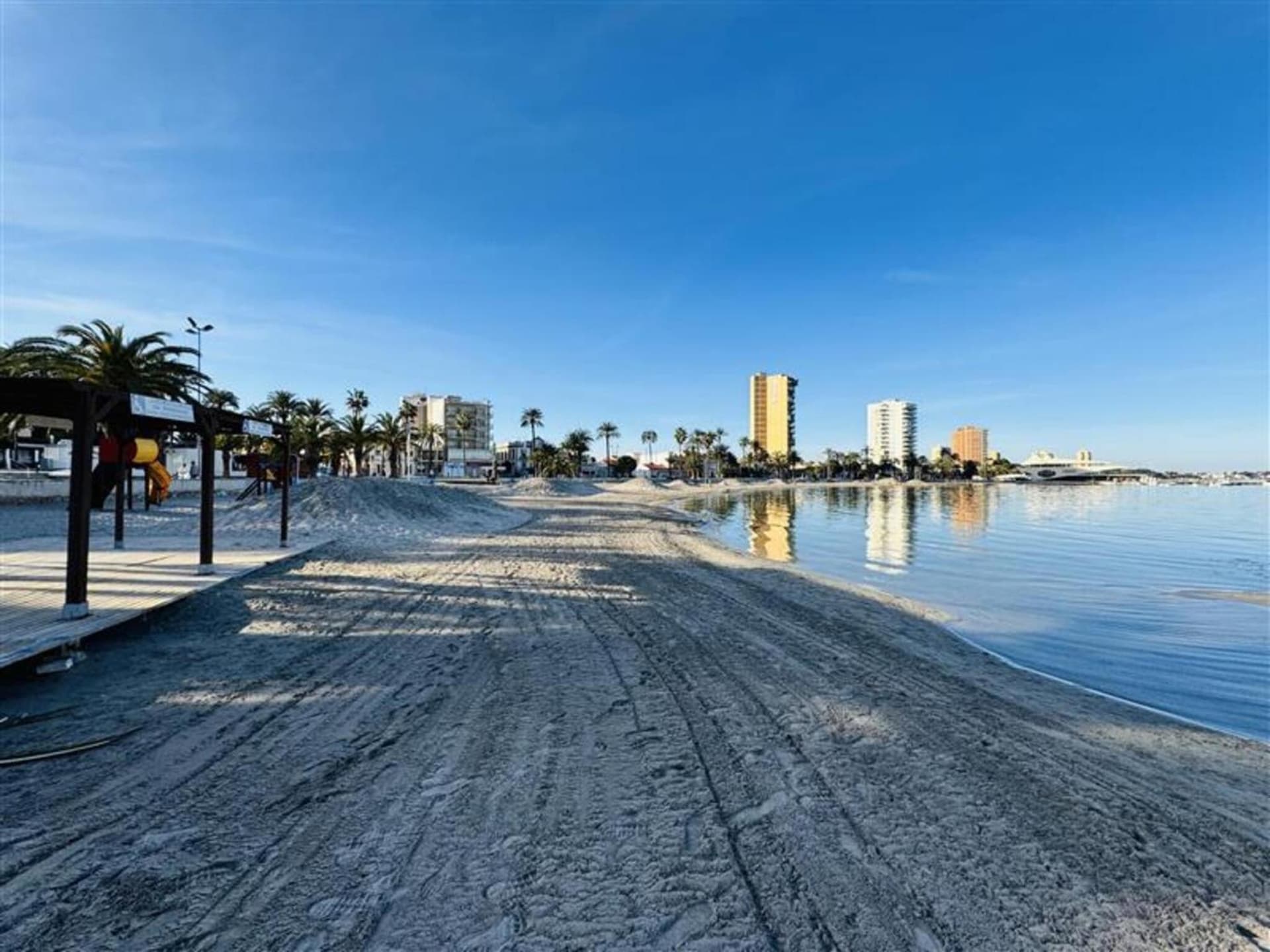 Albohera Playa Hotel By Belvilla Resorts