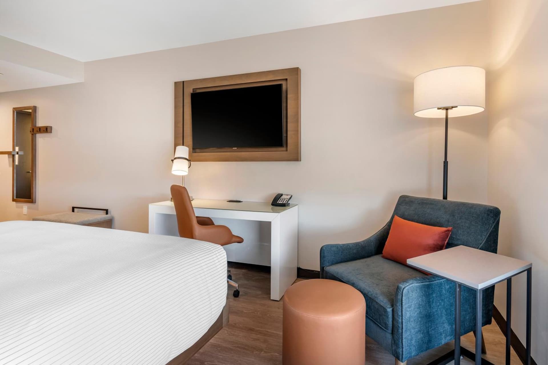 Cambria Hotel Orlando near Universal Theme Parks