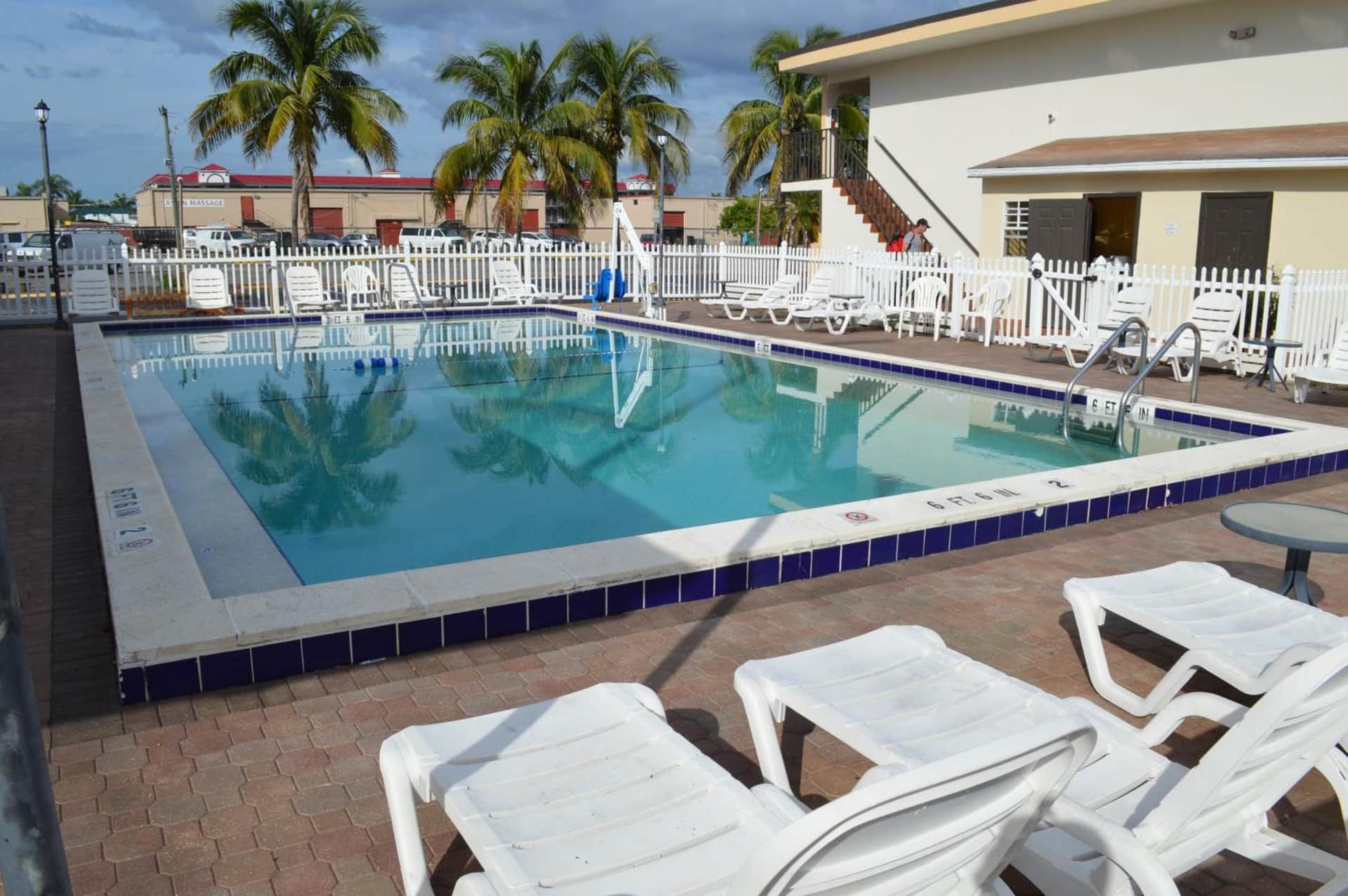 Americas Best Value Inn Fort Myers