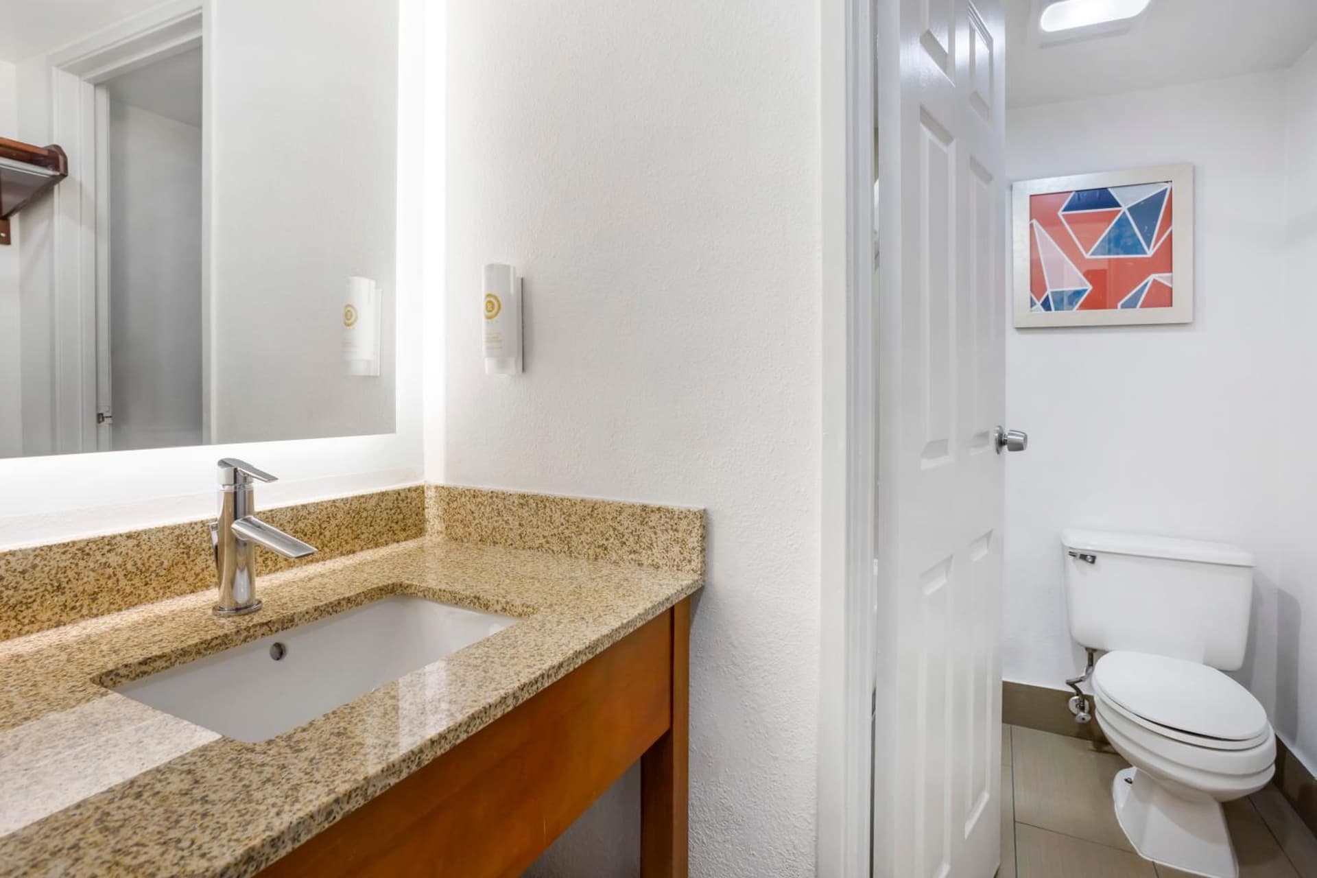 Comfort Inn Edgewater on Hudson River