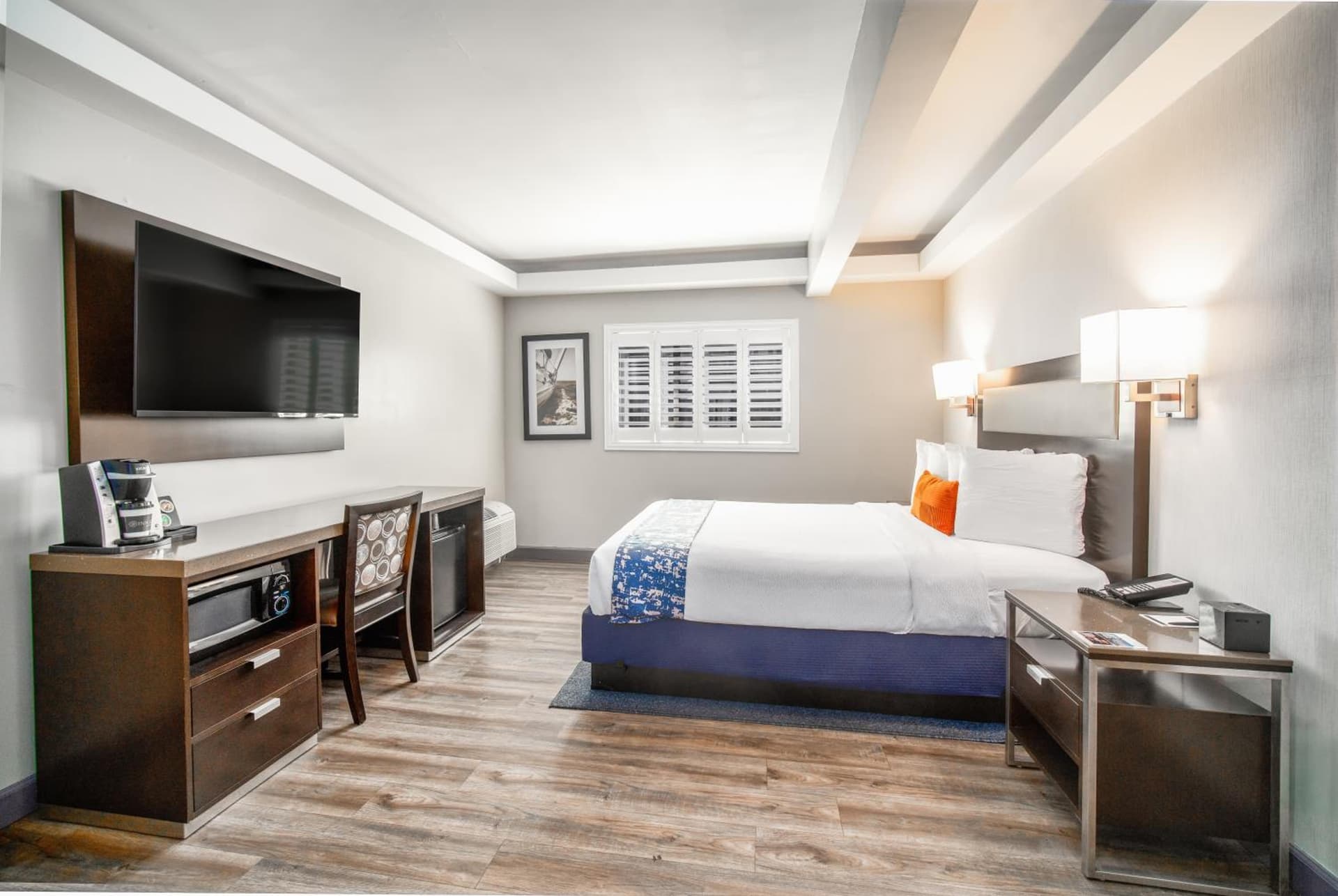 Inn at 50 - Long Beach Convention Center