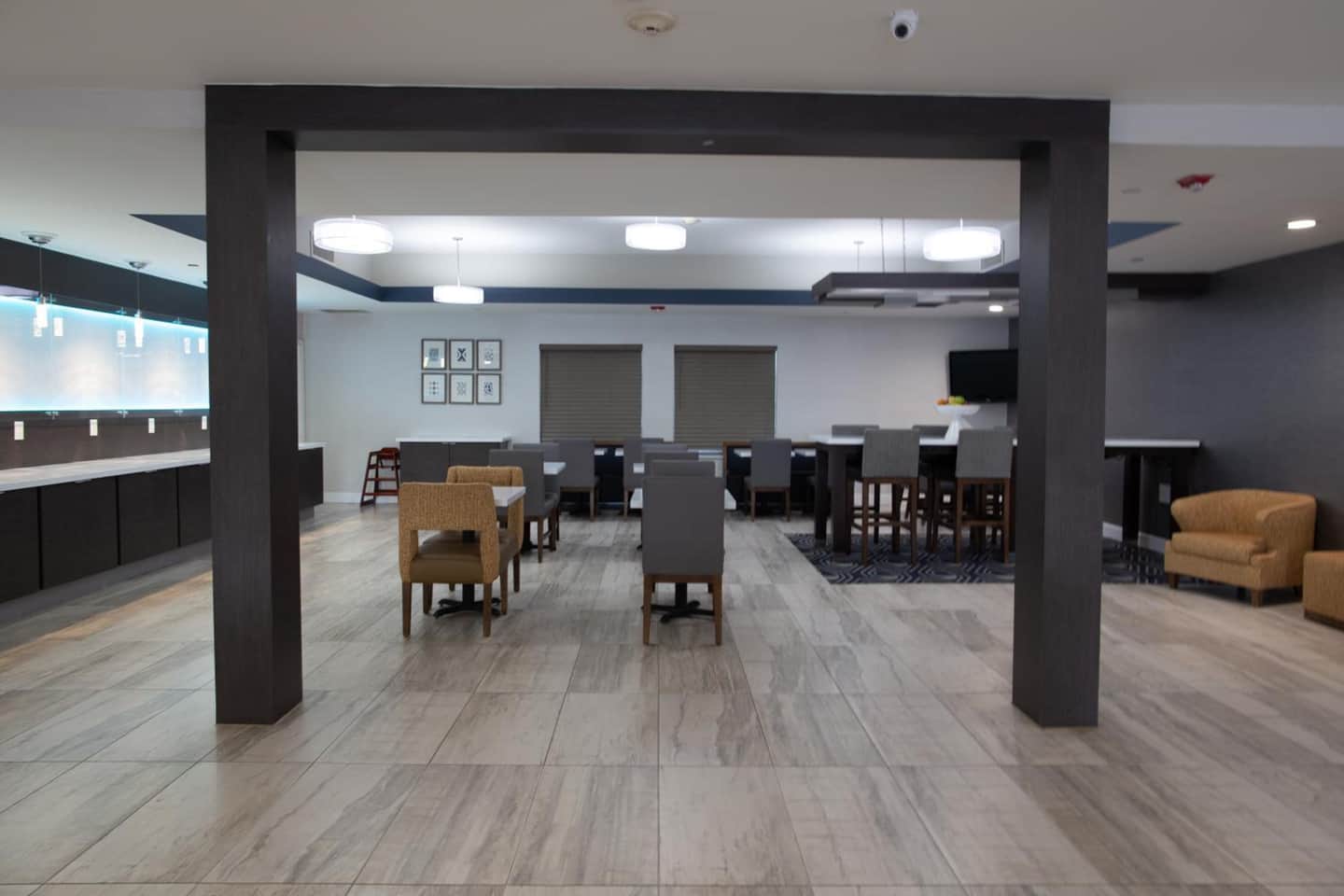 La Quinta Inn & Suites by Wyndham Houston East at Normandy