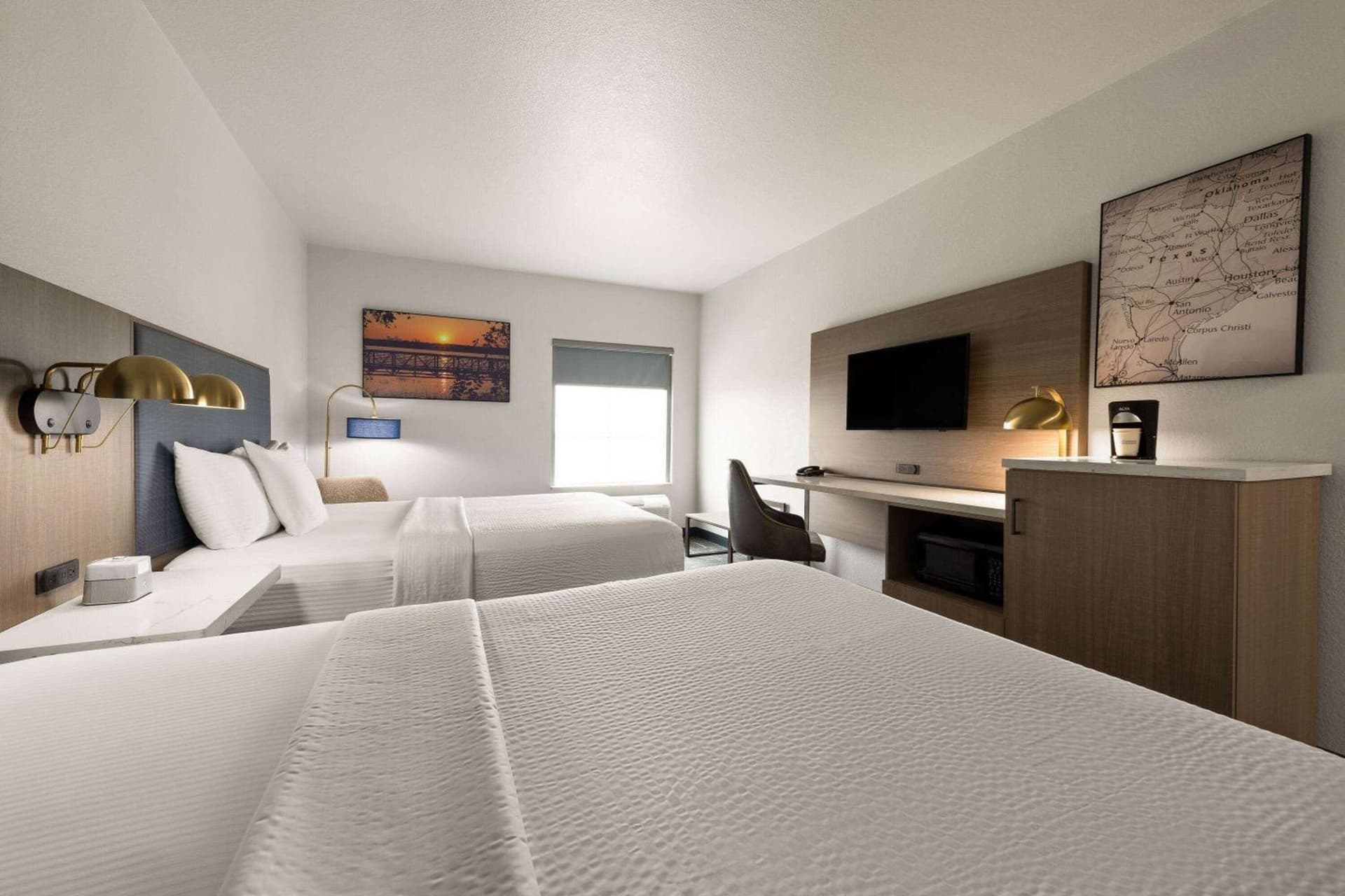 La Quinta Inn & Suites by Wyndham Ft. Worth - Forest Hill TX