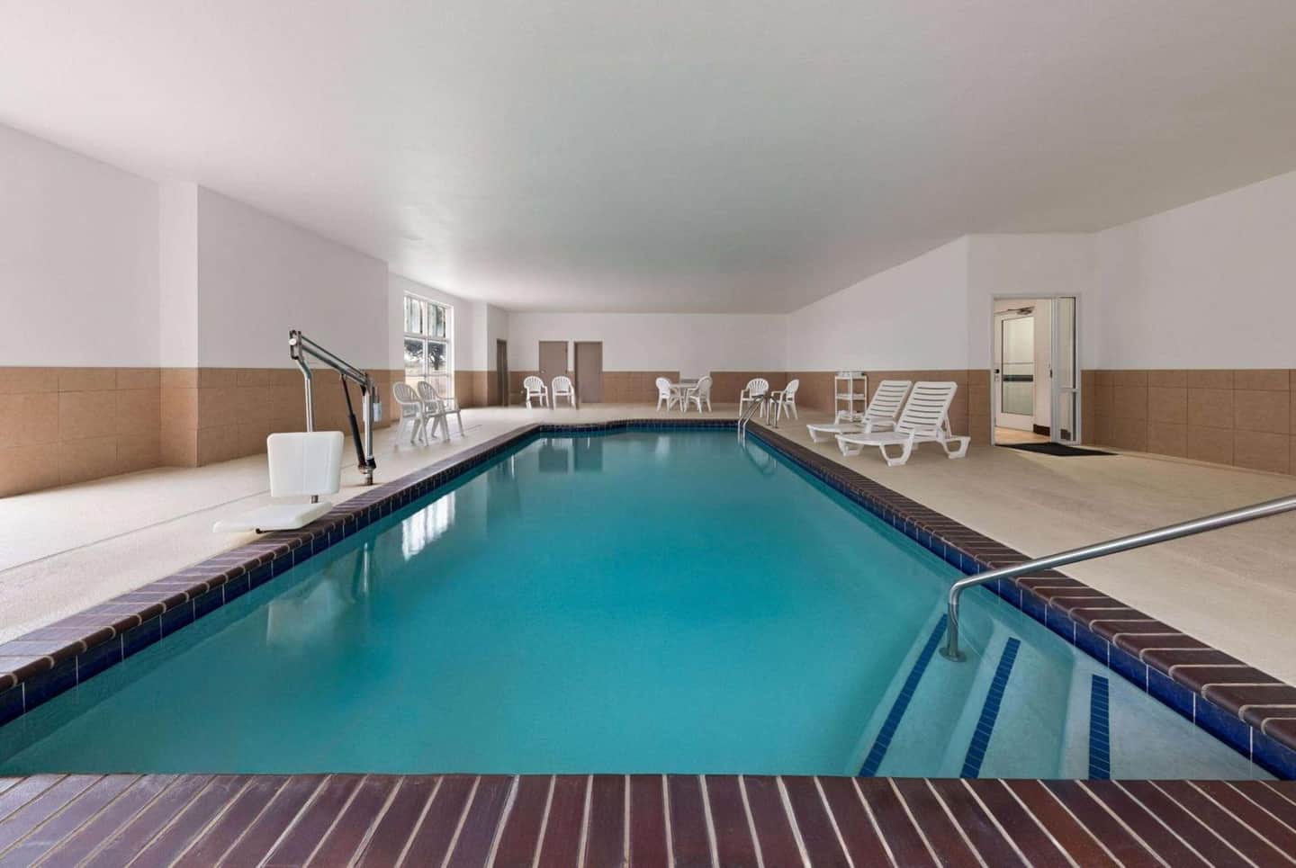 La Quinta Inn & Suites by Wyndham Ft. Worth - Forest Hill TX