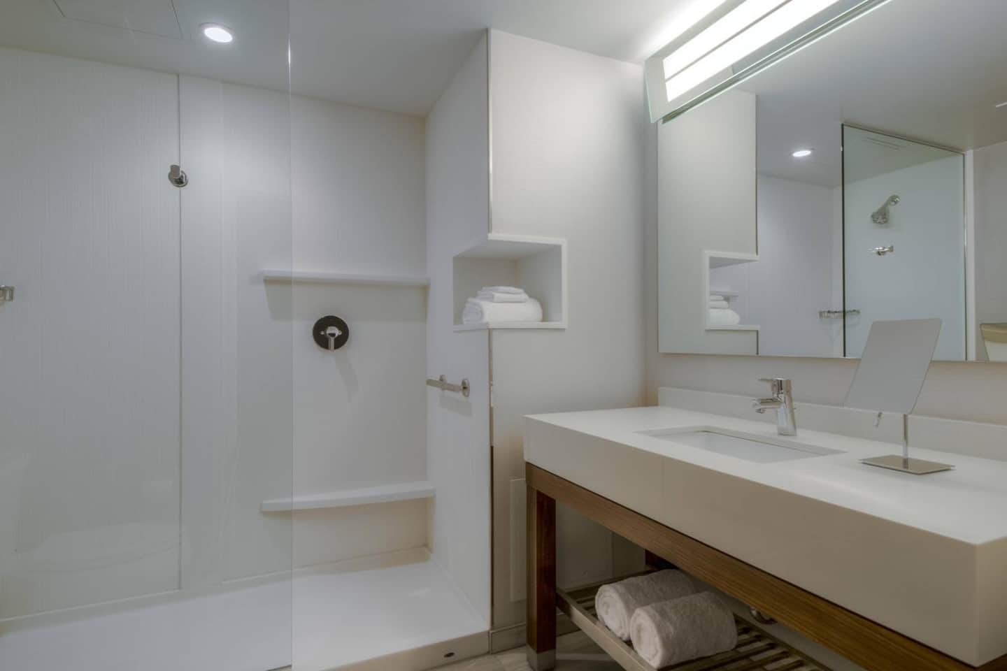 Courtyard by Marriott Winnipeg Airport