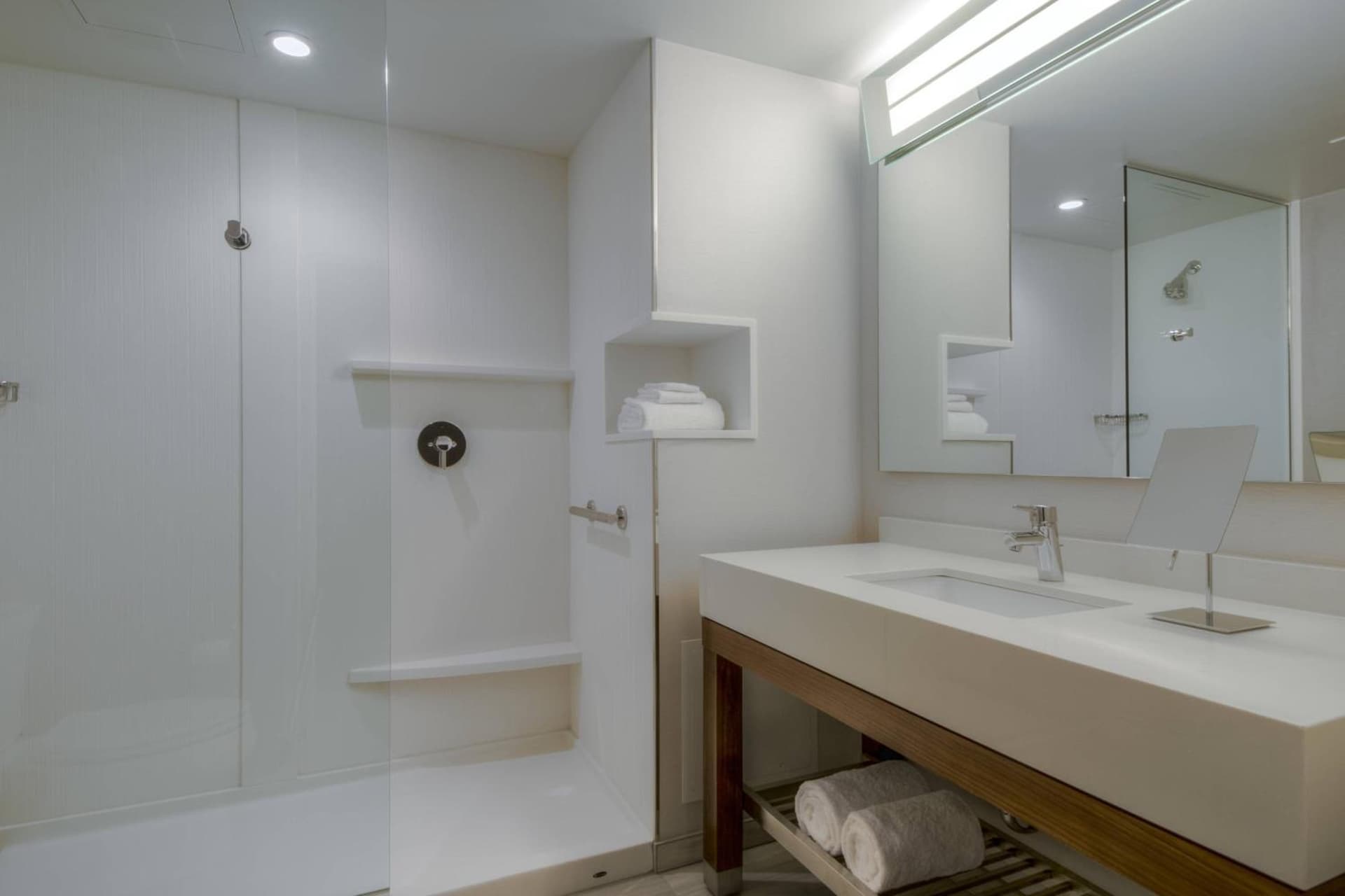 Courtyard by Marriott Winnipeg Airport