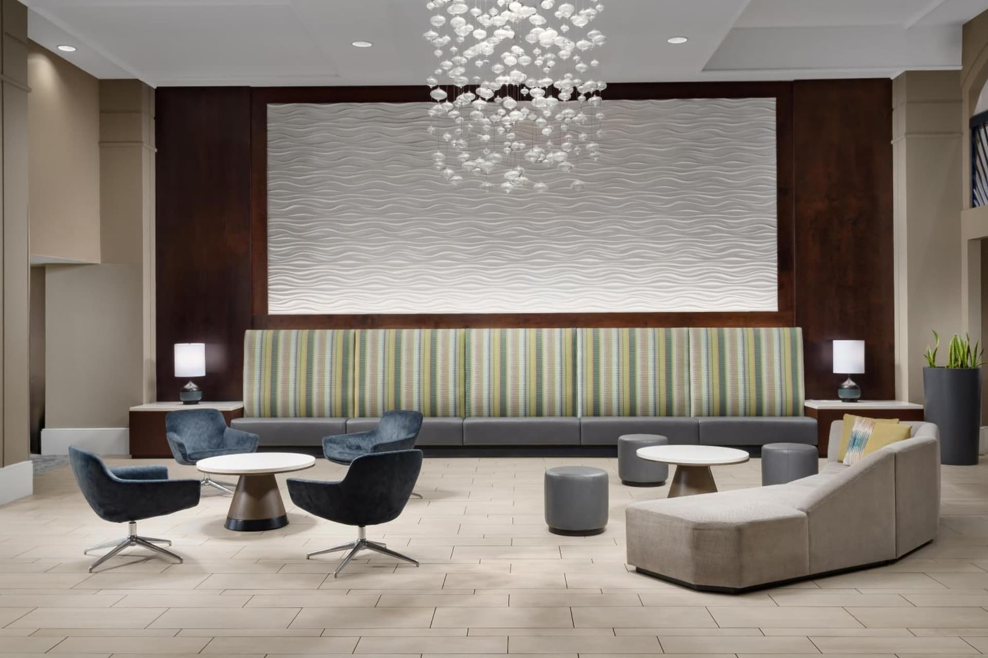 Embassy Suites by Hilton Orlando Lake Buena Vista Resort