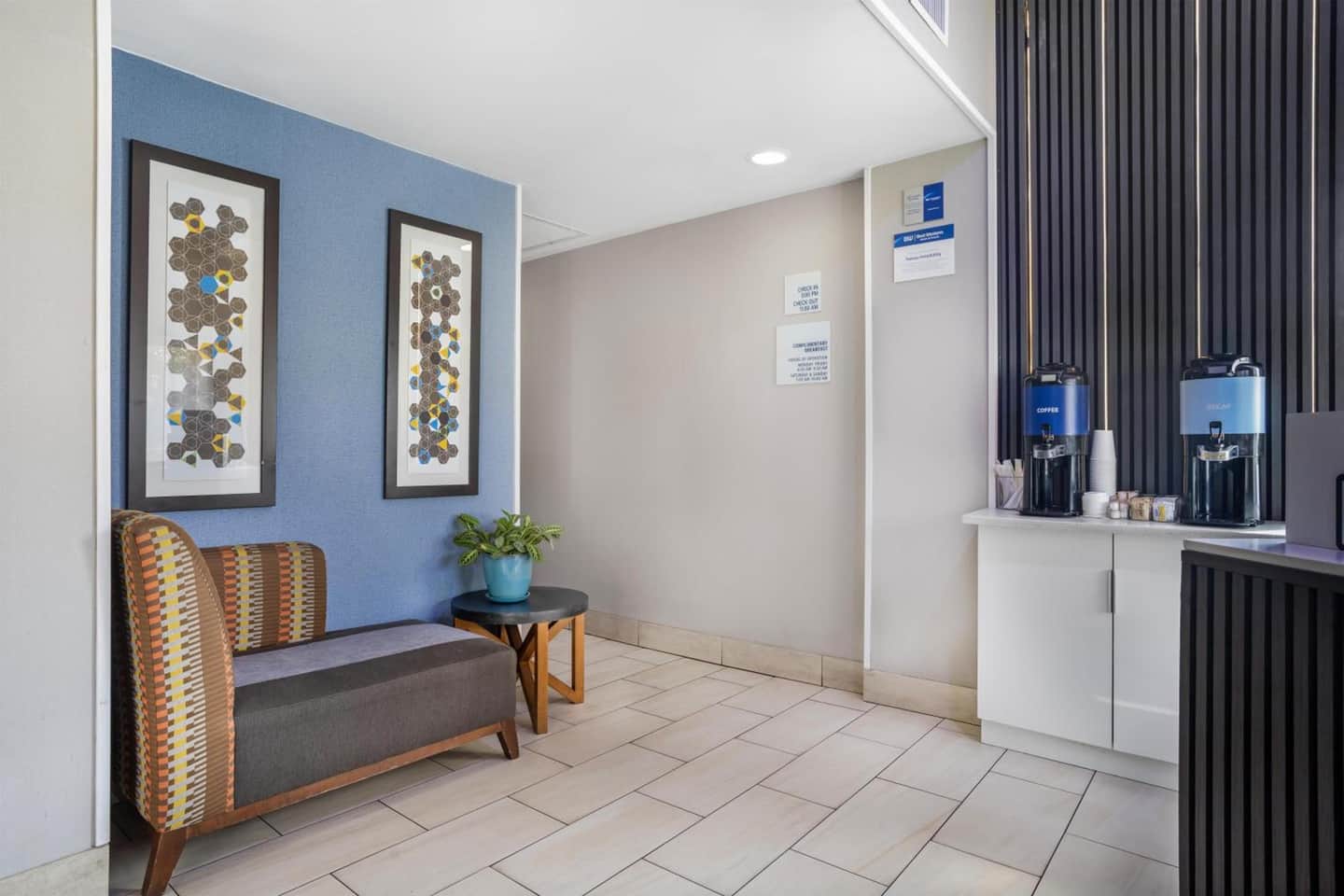 Best Western Roslyn-Long Island Hotel