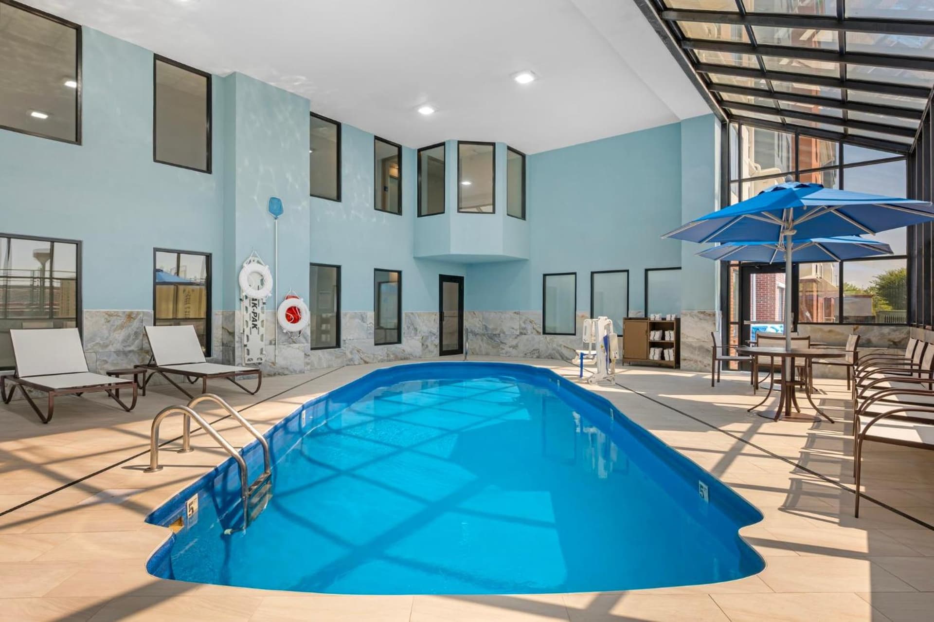 Holiday Inn Express & Suites - Indianapolis - East